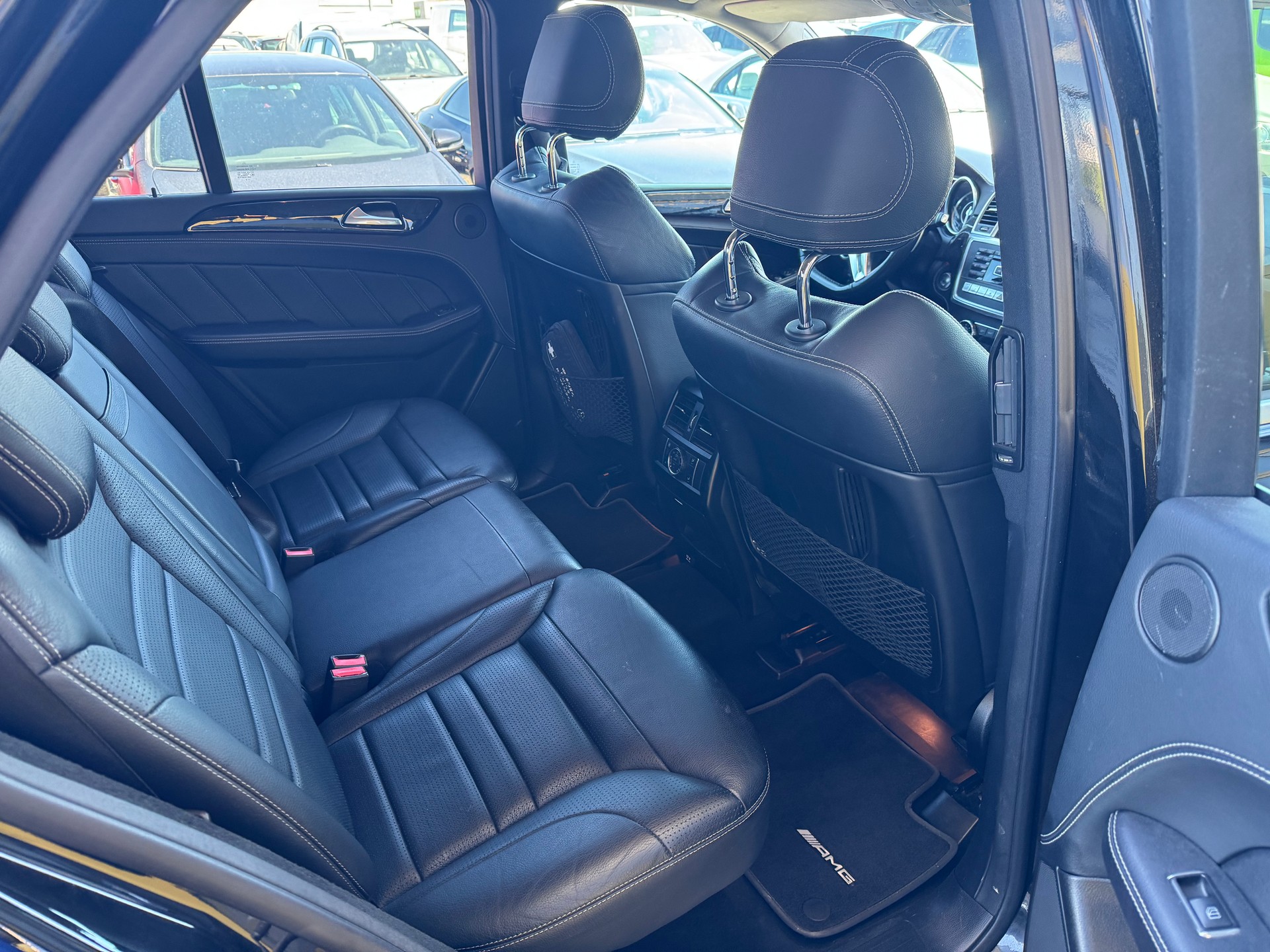 MERCEDES-BENZ ML 63 AMG 4Matic Speedshift-image-9