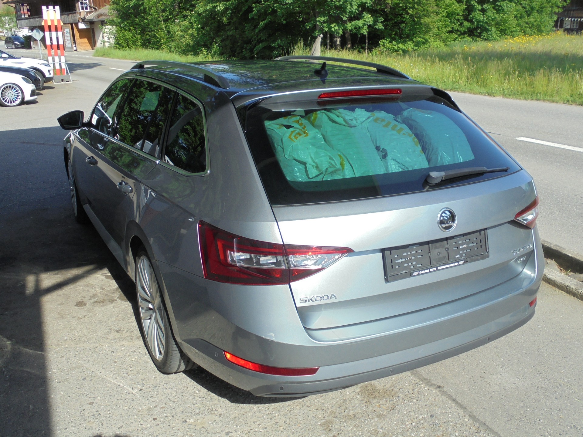 SKODA Superb Combi 2.0 TDi Style 4x4 DSG-image-4