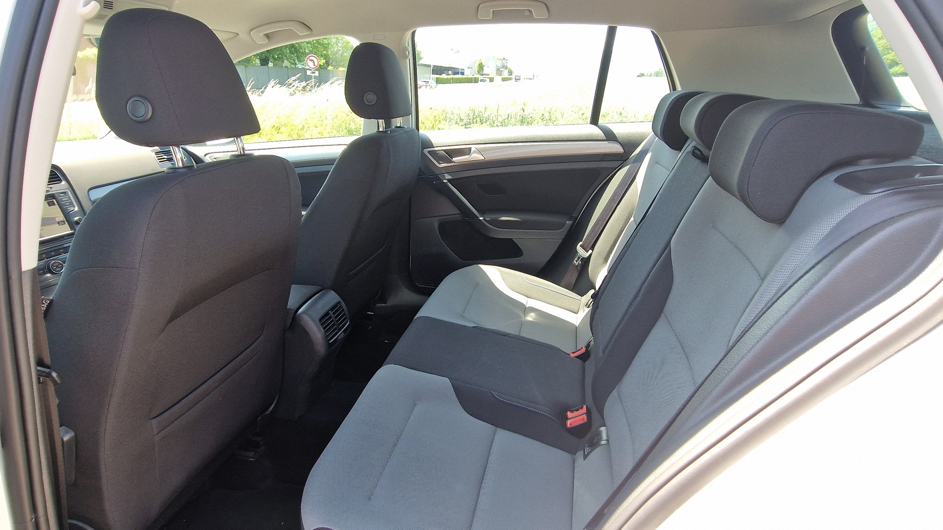 VW e-Golf-image-11