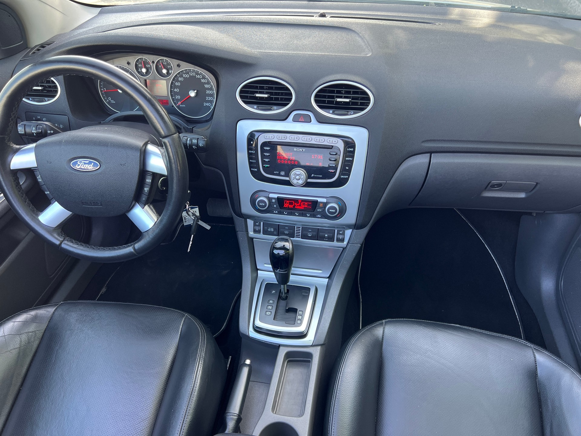 FORD Focus CC 2.0i Carving Automatic-image-10