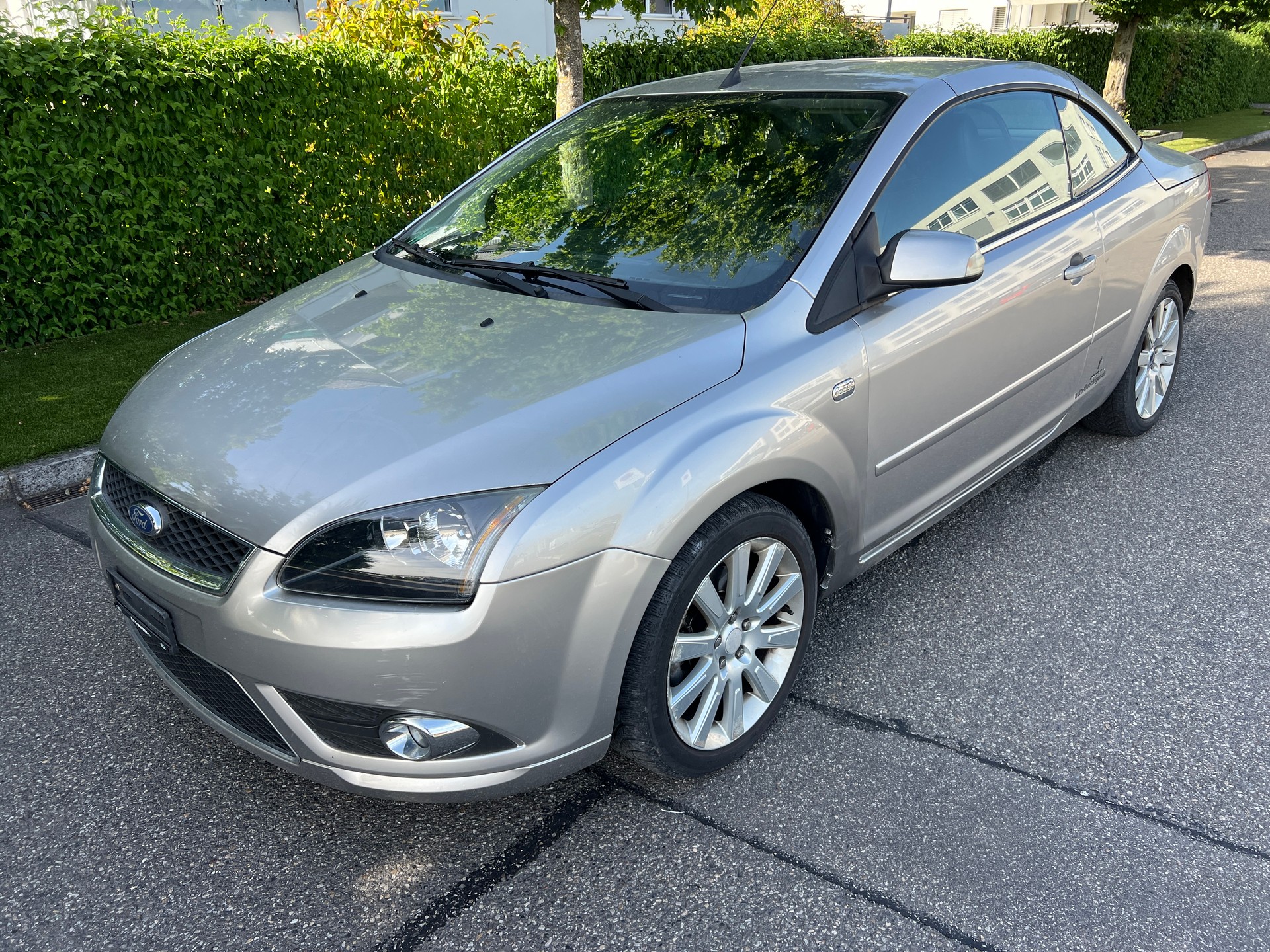 FORD Focus CC 2.0i Carving Automatic-image-1