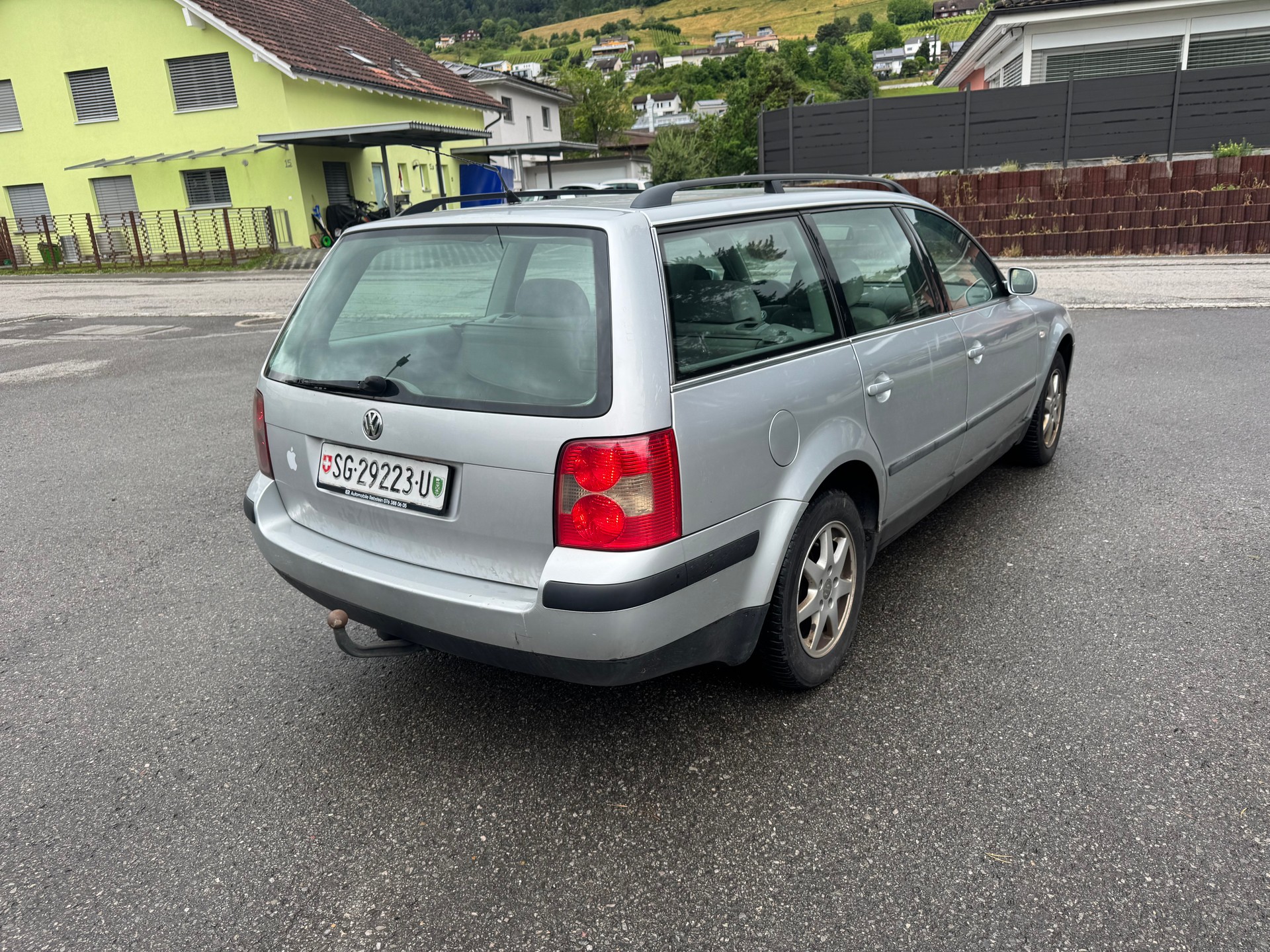 VW Passat Variant 1.9 TDI-image-4
