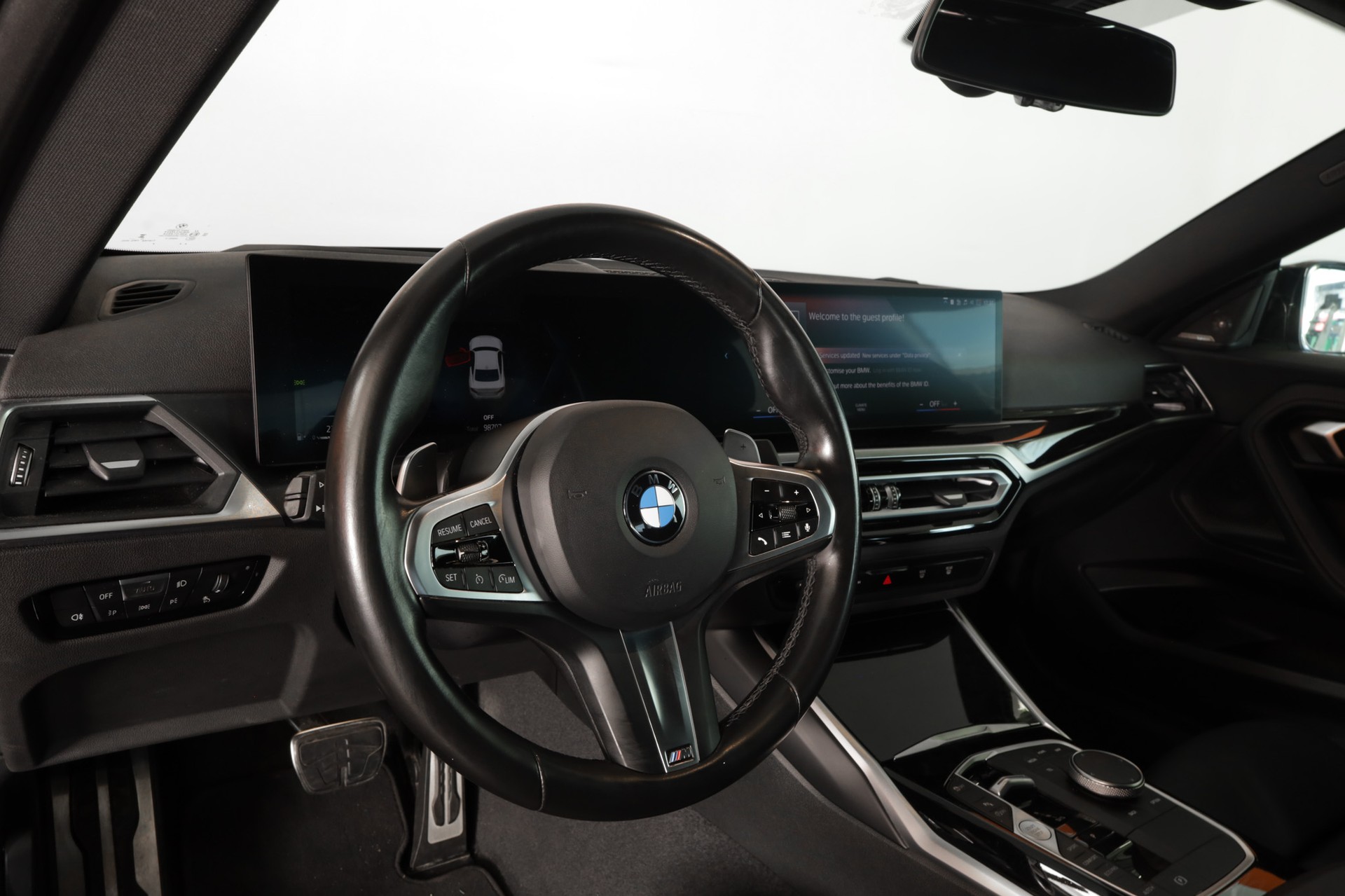 BMW M240i xDrive M Sport Pro Steptronic-image-15