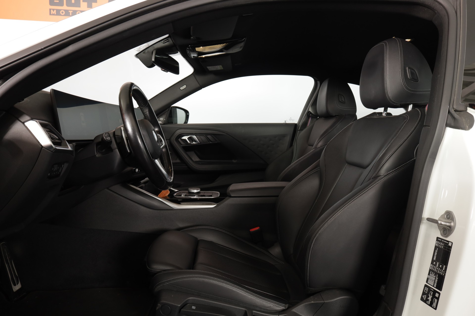BMW M240i xDrive M Sport Pro Steptronic-image-14
