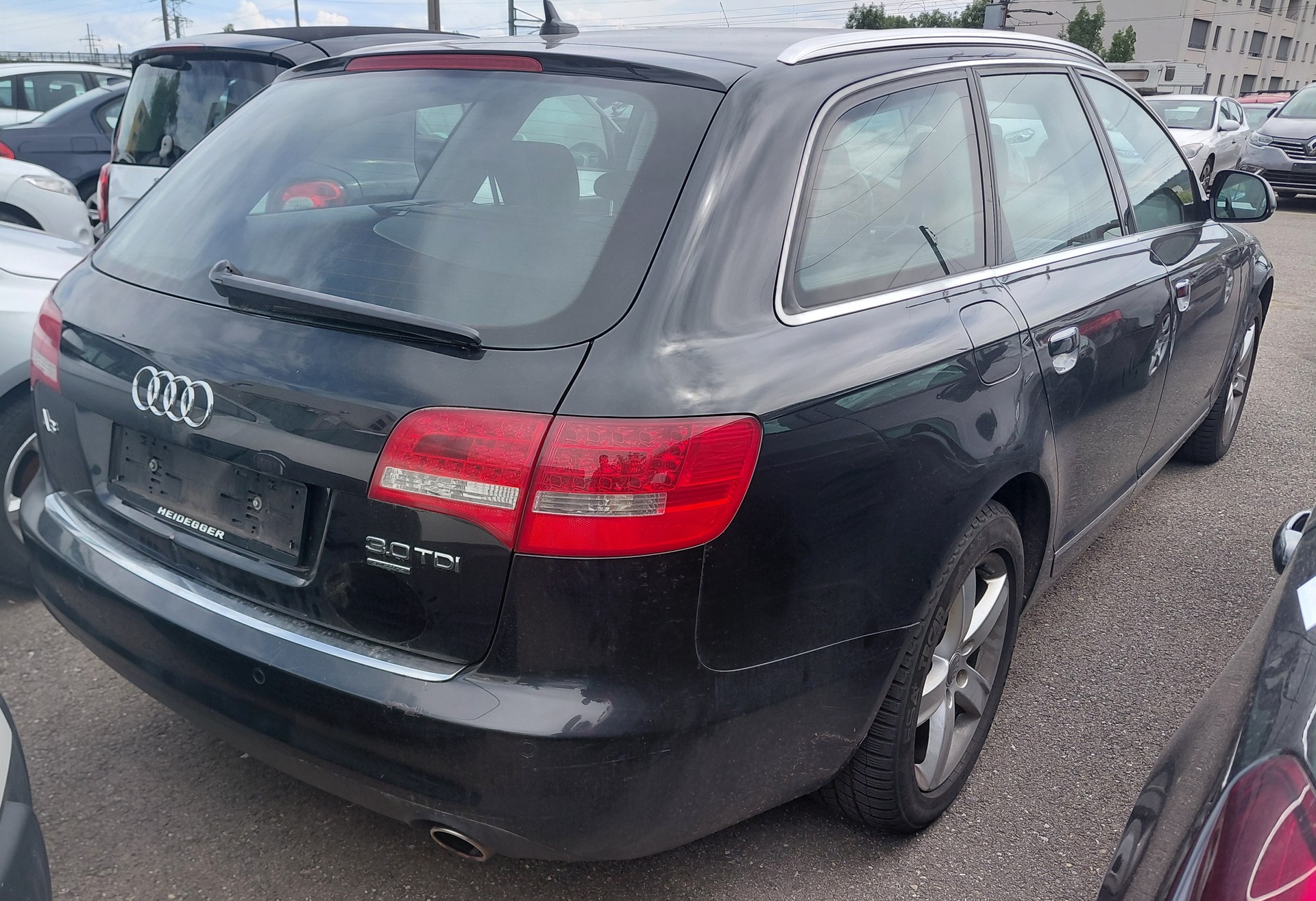 AUDI A6 Avant 3.0 V6 TDI quattro-image-3