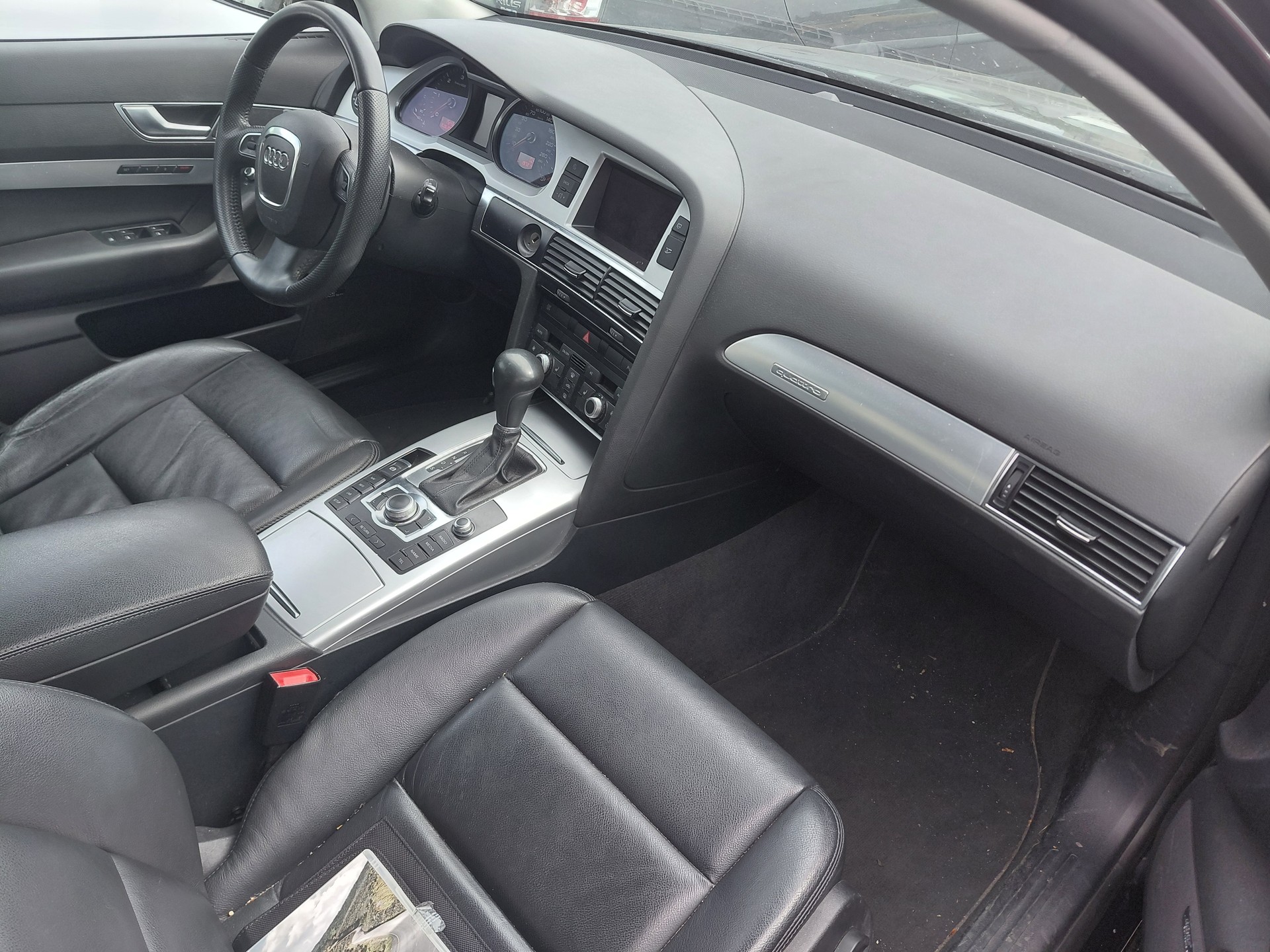 AUDI A6 Avant 3.0 V6 TDI quattro-image-6