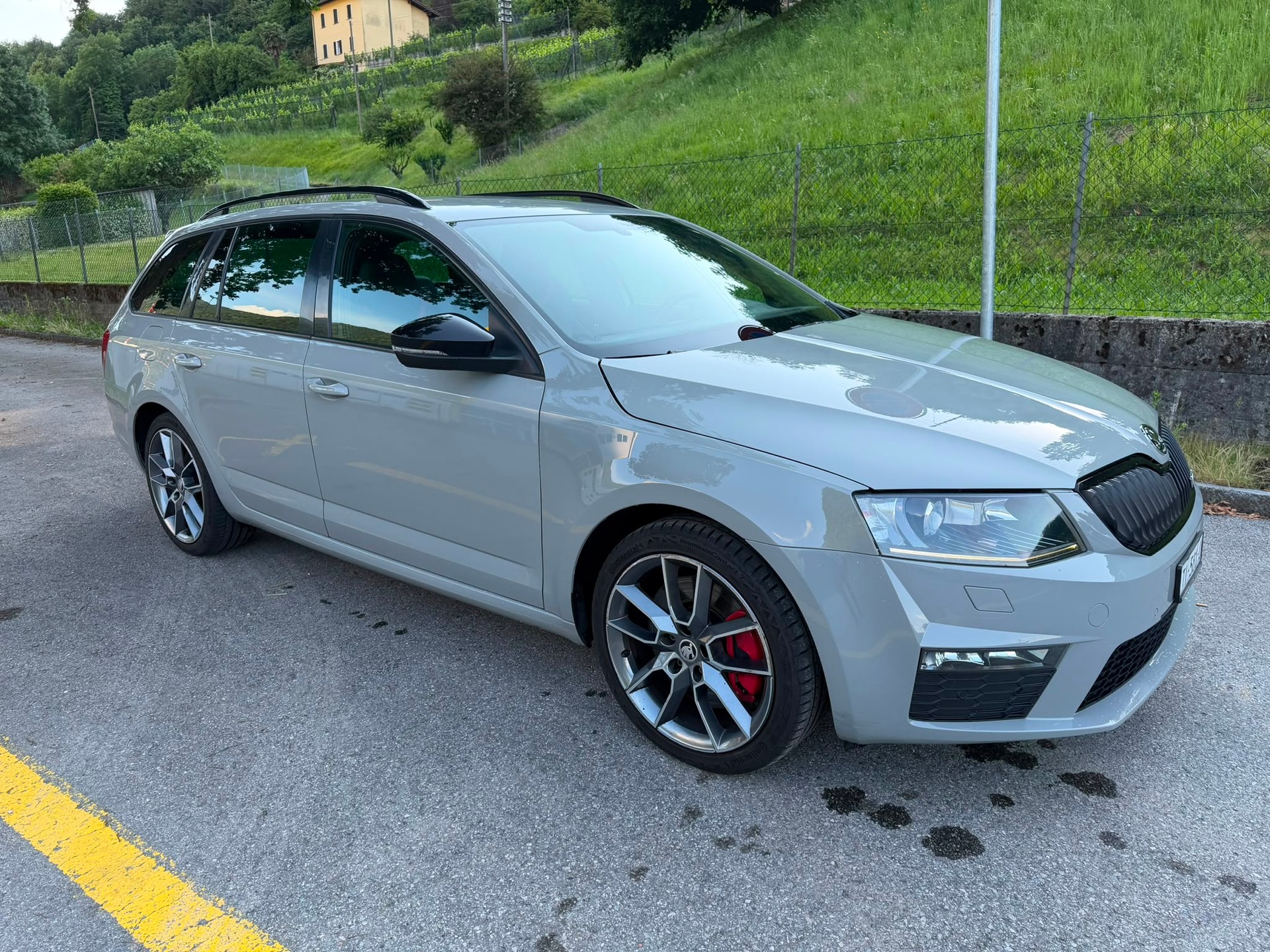 SKODA Octavia Combi 2.0 TDI RS DSG-image-1