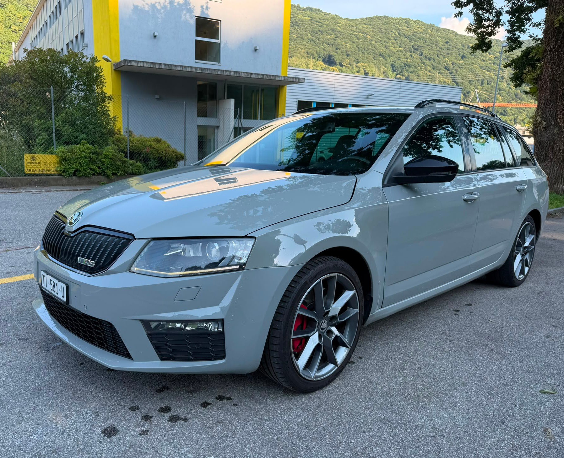 SKODA Octavia Combi 2.0 TDI RS DSG