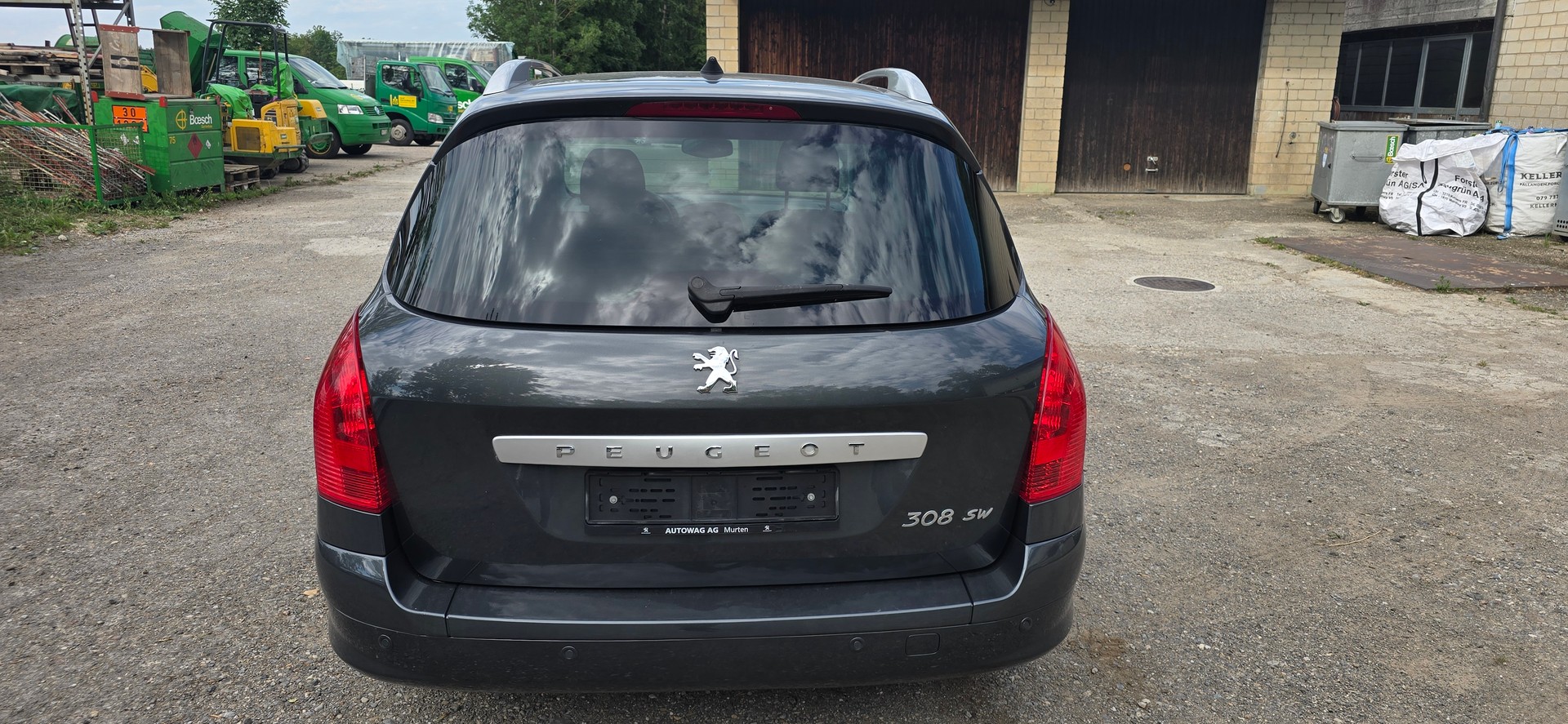 PEUGEOT 308 SW 1.6 16V Turbo Sport Automatic-showroom-element-3