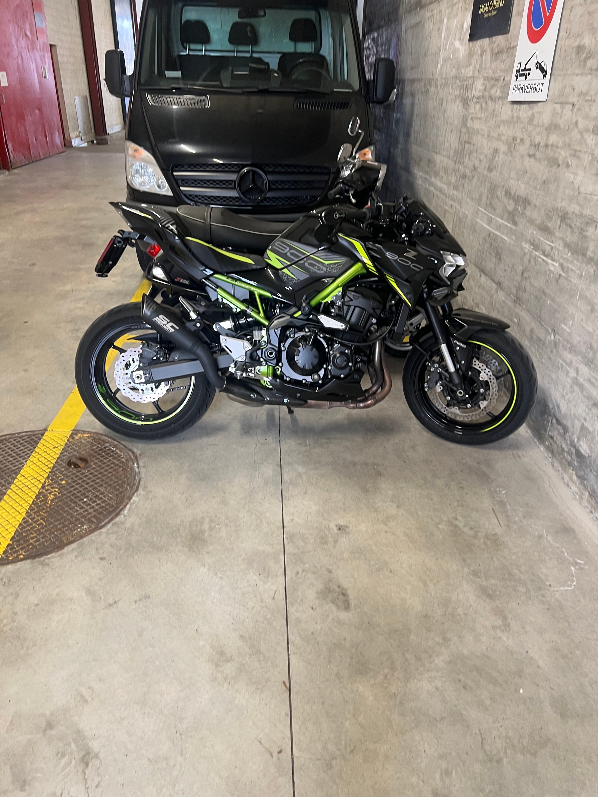 KAWASAKI Z 900-image-0