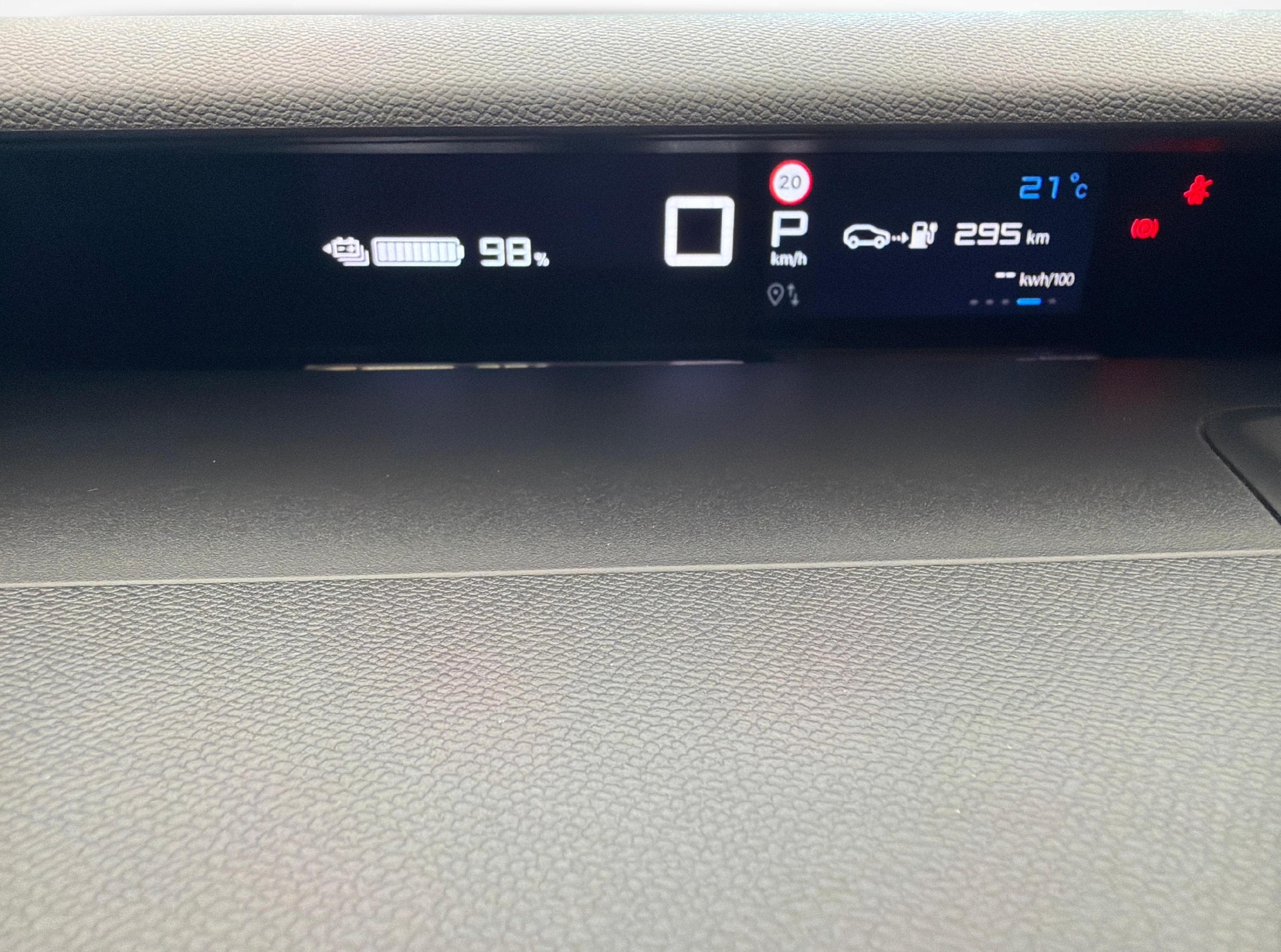 CITROEN e-C3 long range Tonic-image-12