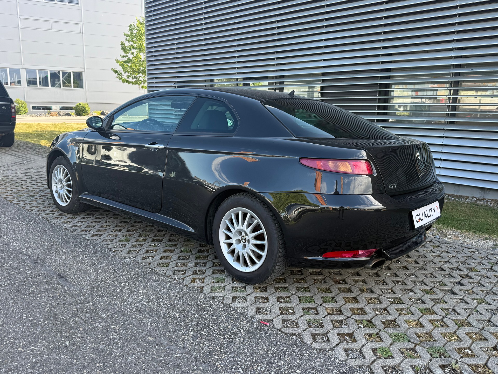 ALFA ROMEO GT 1.9 JTD Black Line-image-10