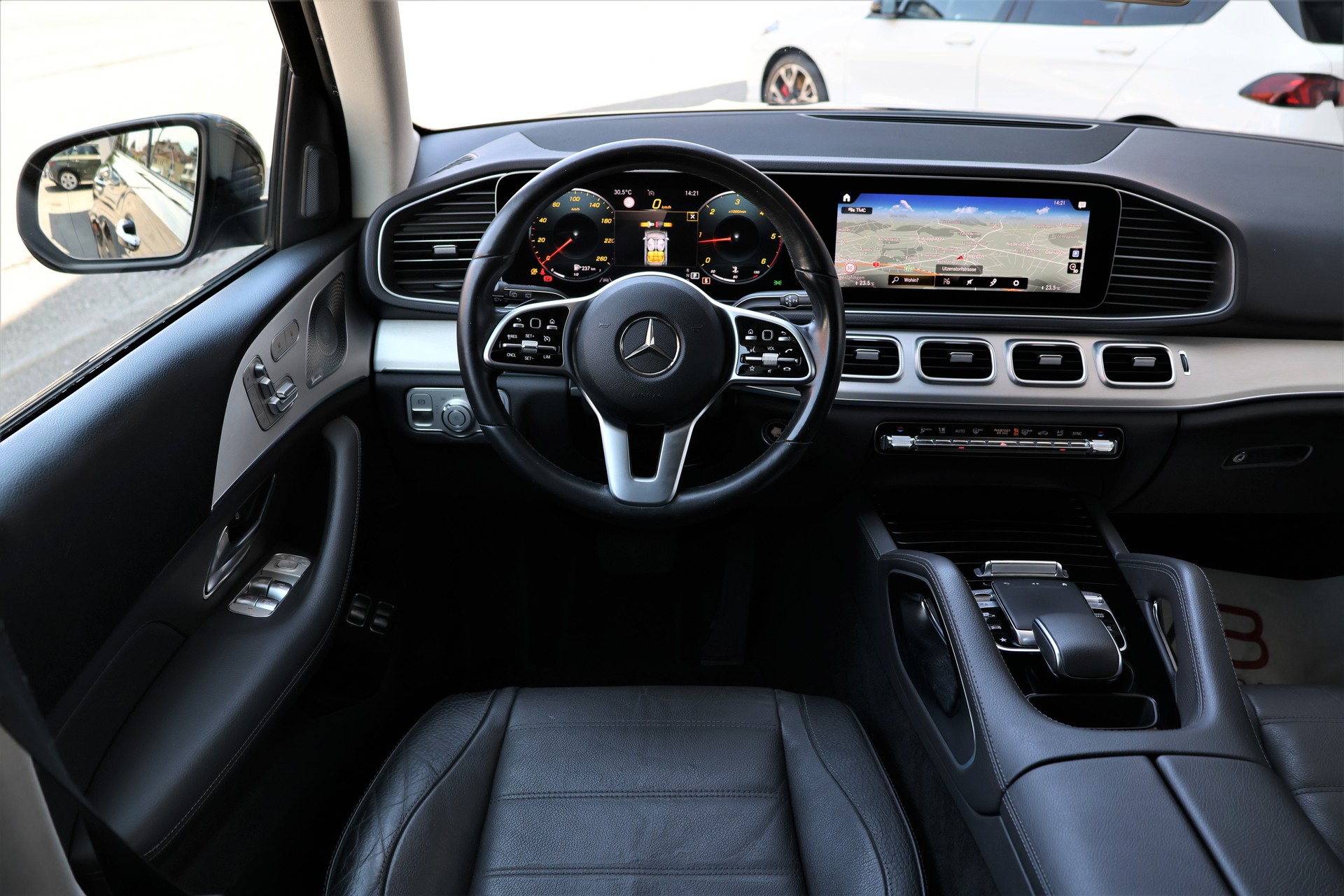 MERCEDES-BENZ GLE 300 d 4Matic AMG Line 9G-Tronic (CH)-image-11