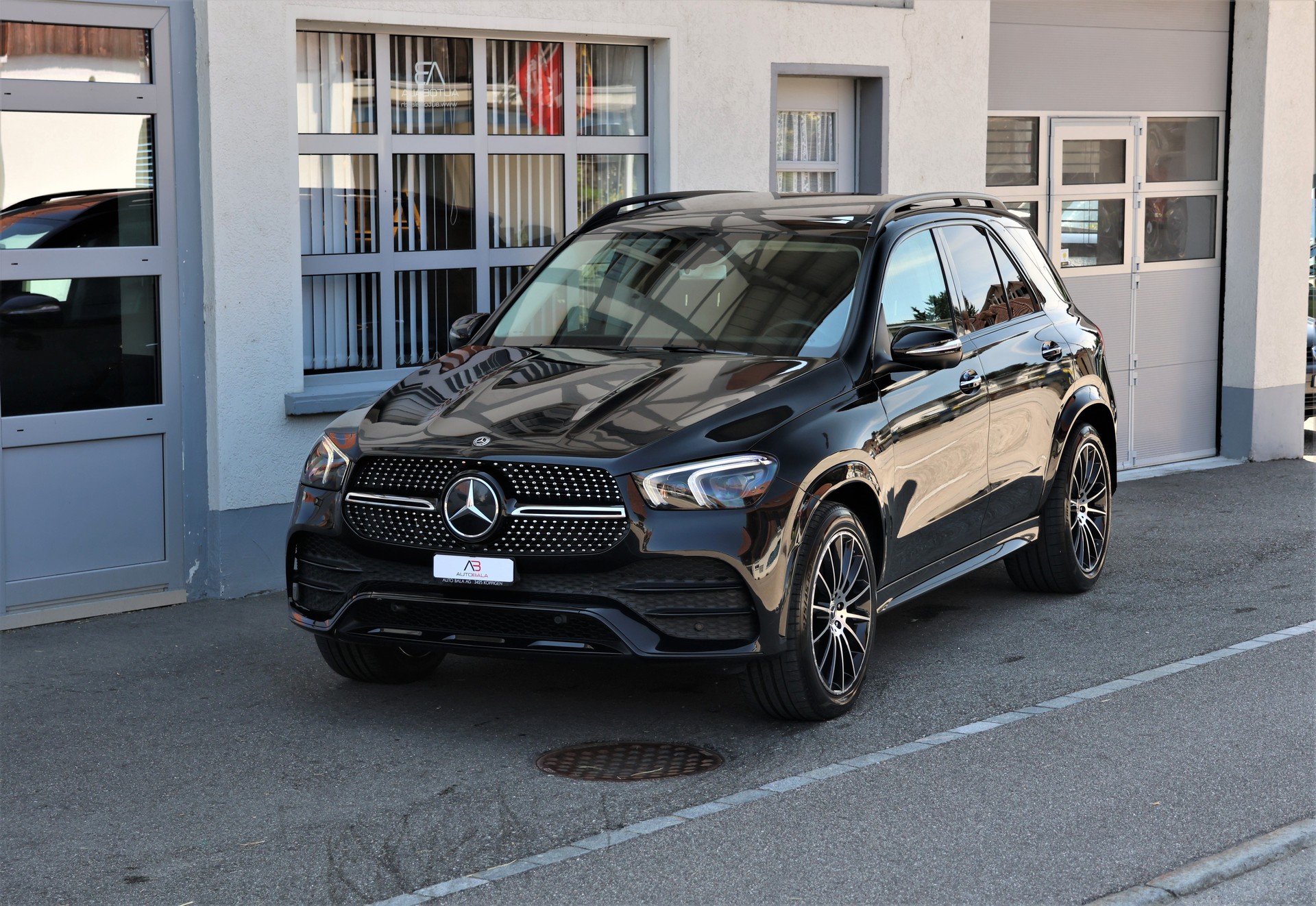 MERCEDES-BENZ GLE 300 d 4Matic AMG Line 9G-Tronic (CH)