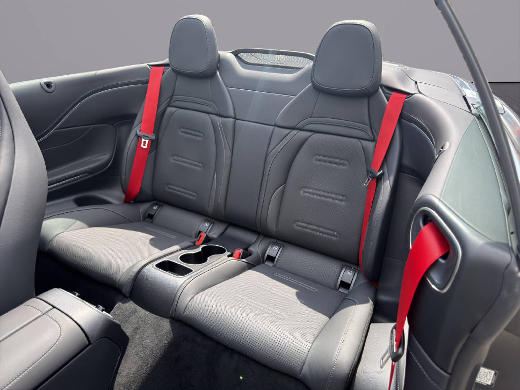 MERCEDES-BENZ CLE 53 AMG 4matic+ Cabriolet-image-13
