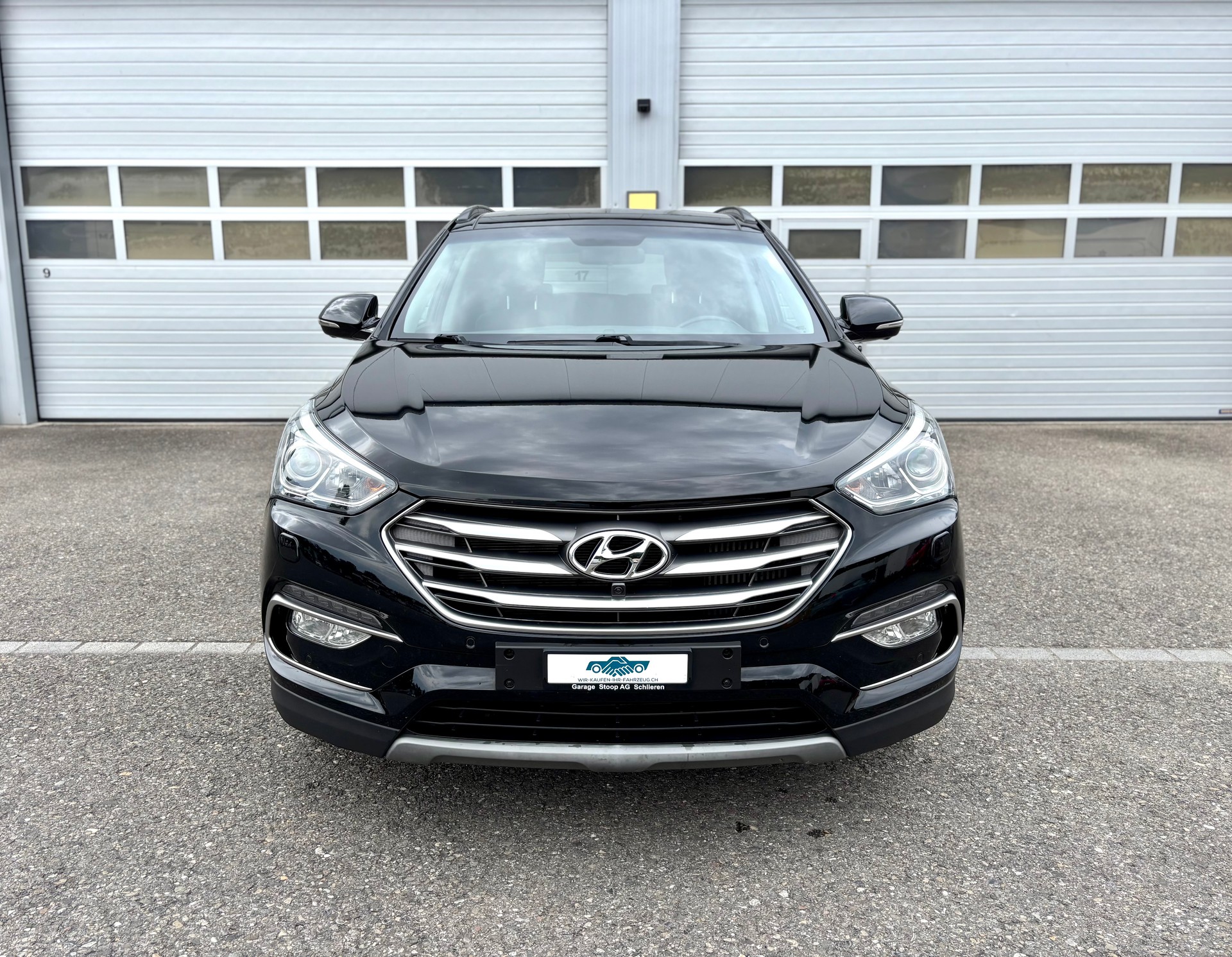 HYUNDAI Santa Fe 2.2 CRDI Vertex 4WD Automatic Panorama - 7 Plätzer-showroom-element-1