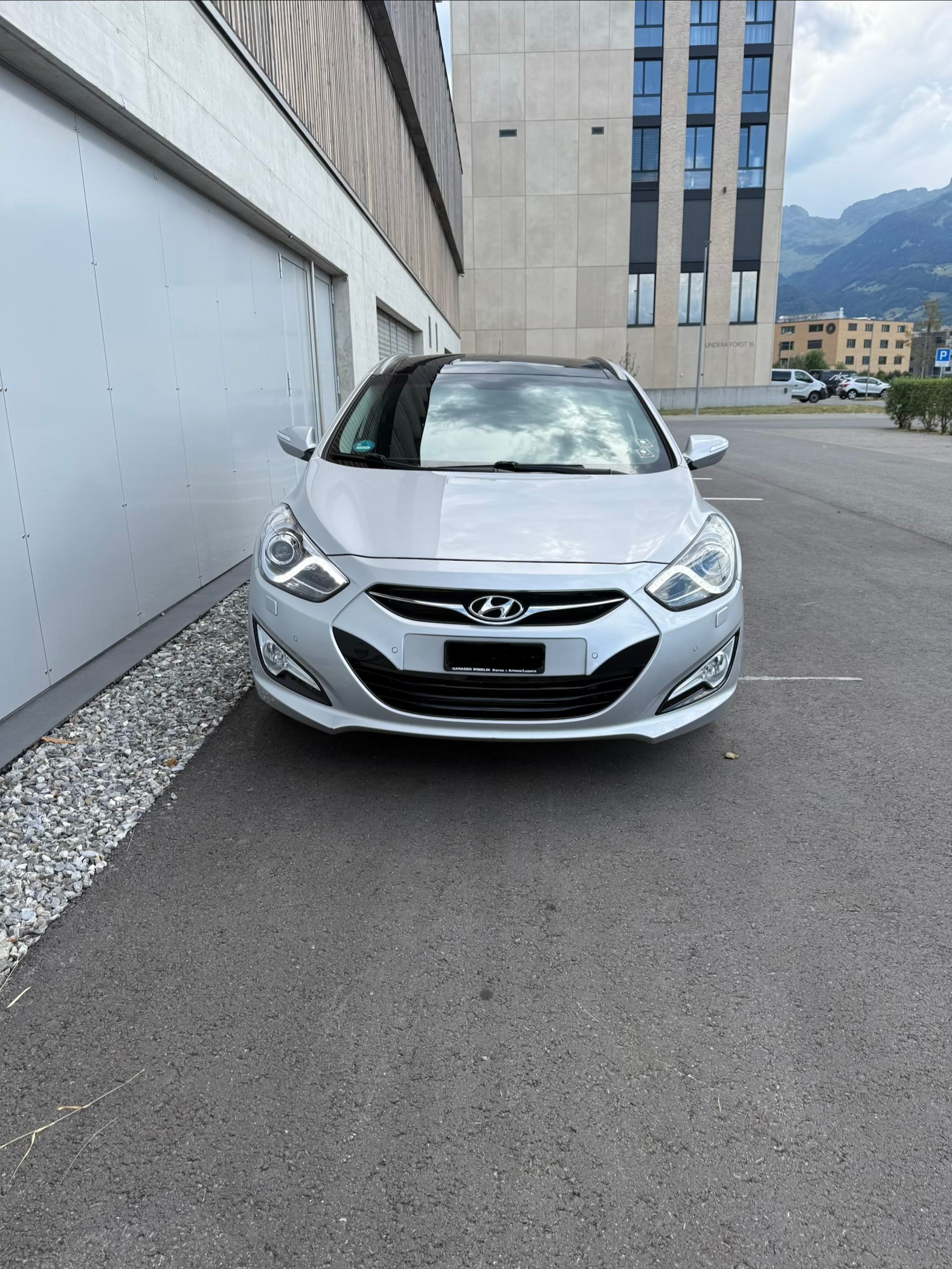 HYUNDAI i40 Wagon 2.0 GDi Premium Automatic