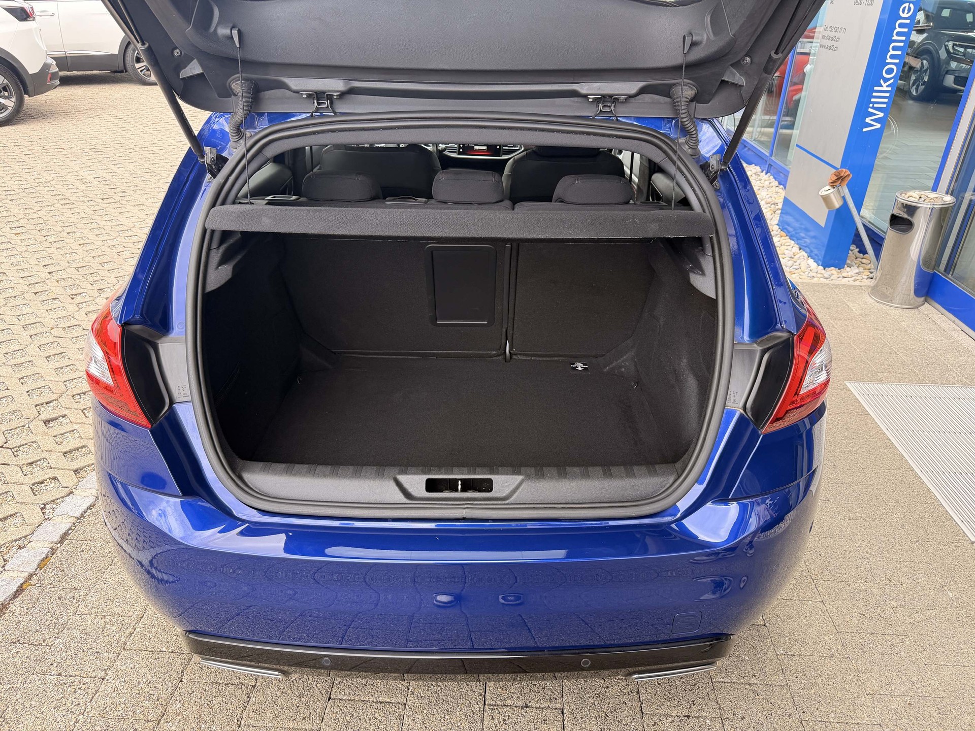 PEUGEOT 308 2.0 BlueHDi GT *Zahnriemen ersetzt*-image-8