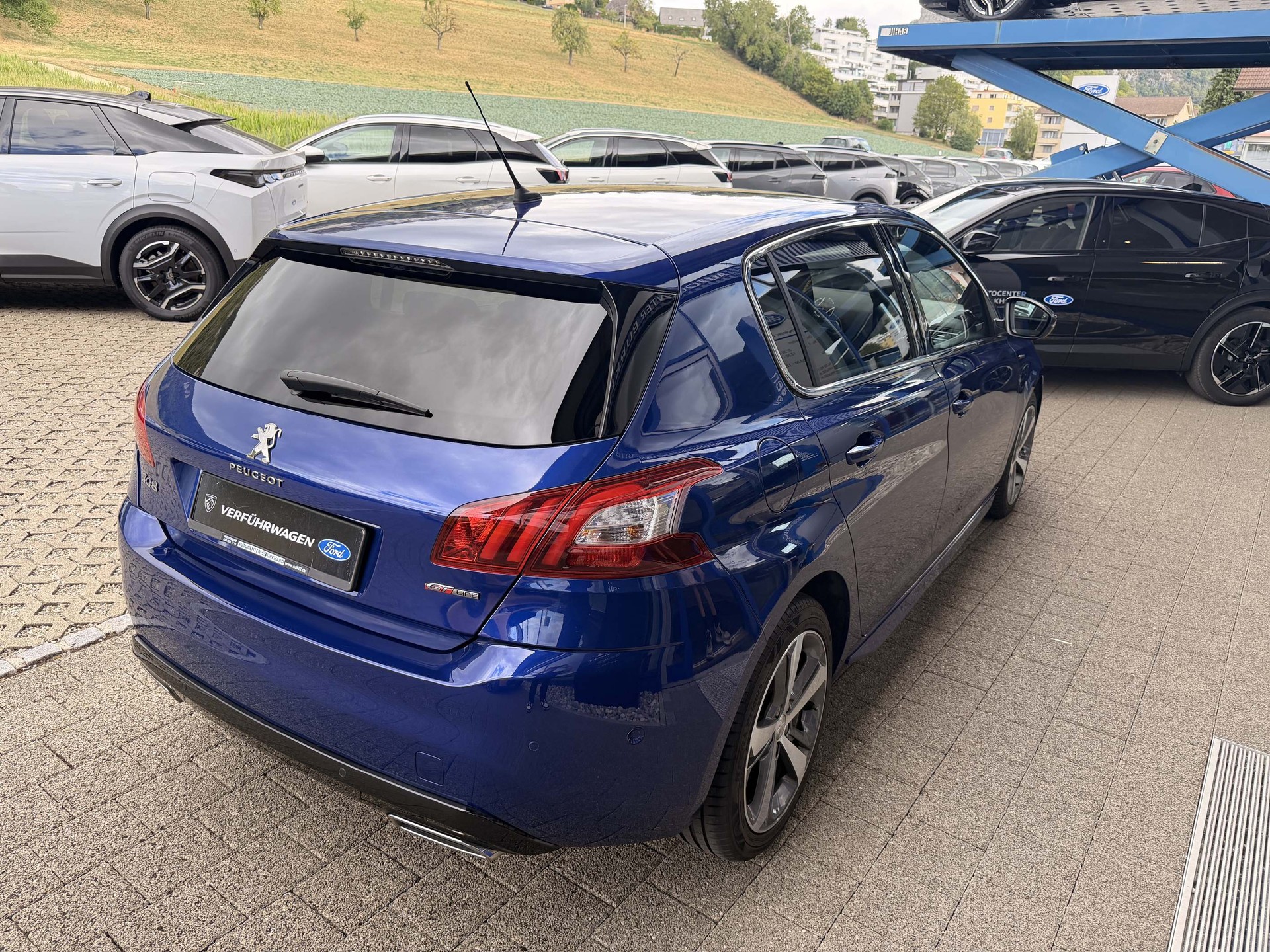 PEUGEOT 308 2.0 BlueHDi GT *Zahnriemen ersetzt*-image-5