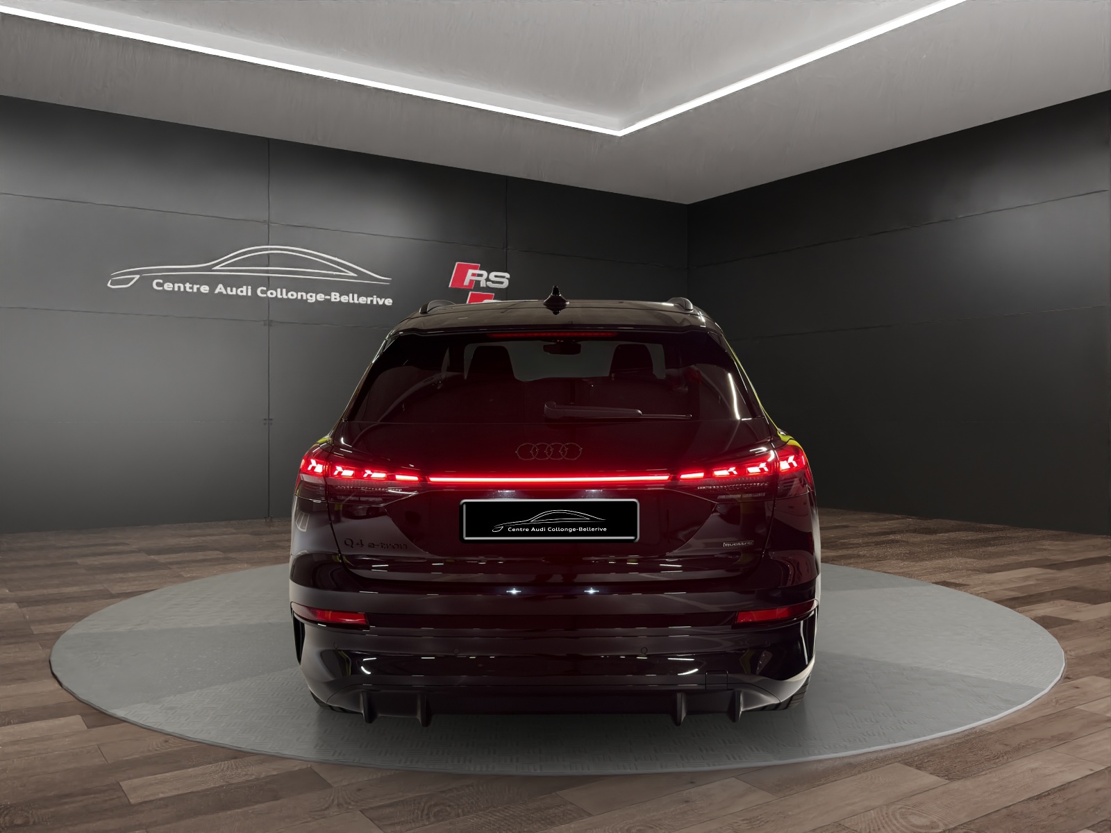 AUDI Q4 e-tron SUV quattro performance-image-4