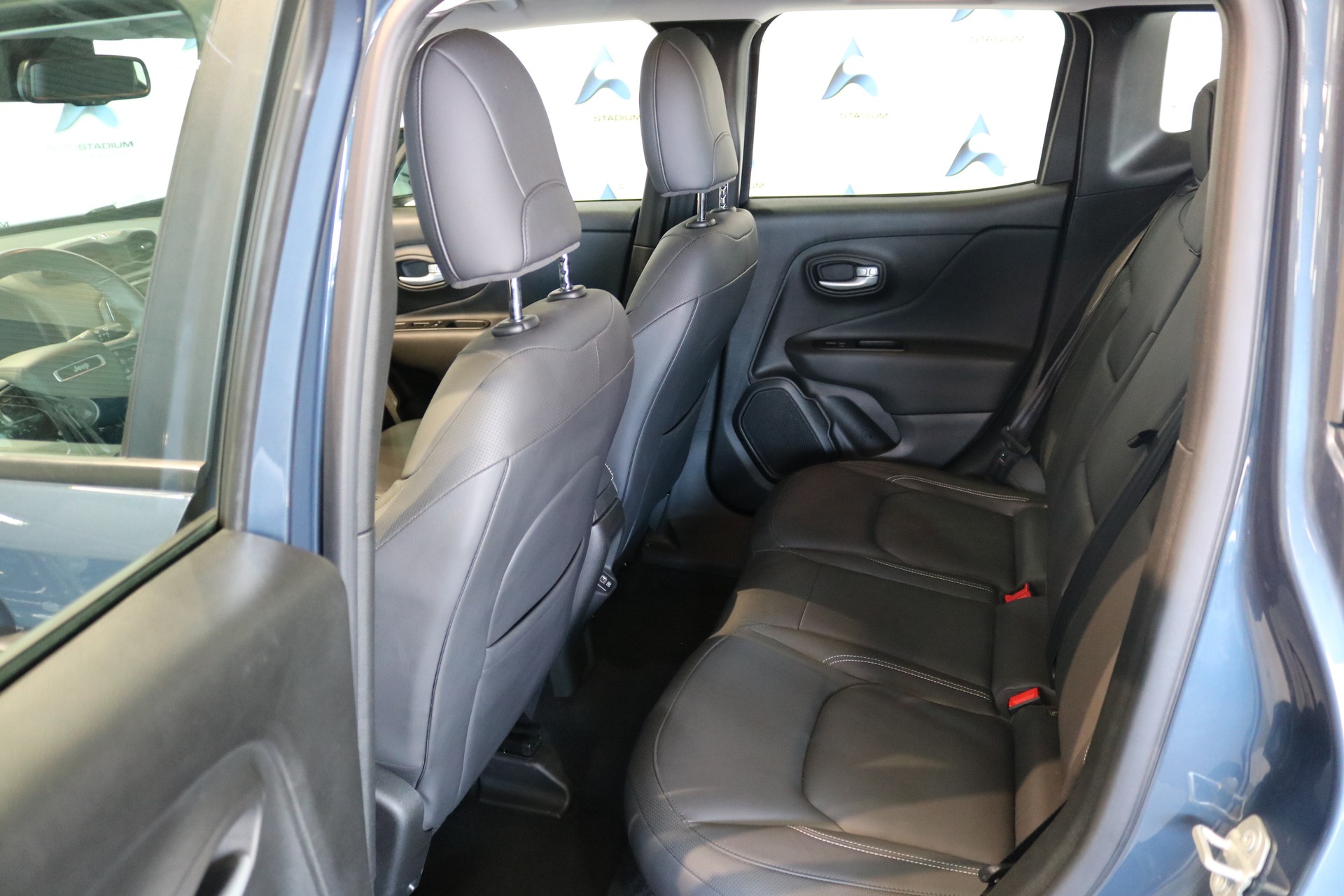 JEEP Renegade 1.5 MHEV Summit Sky-image-40