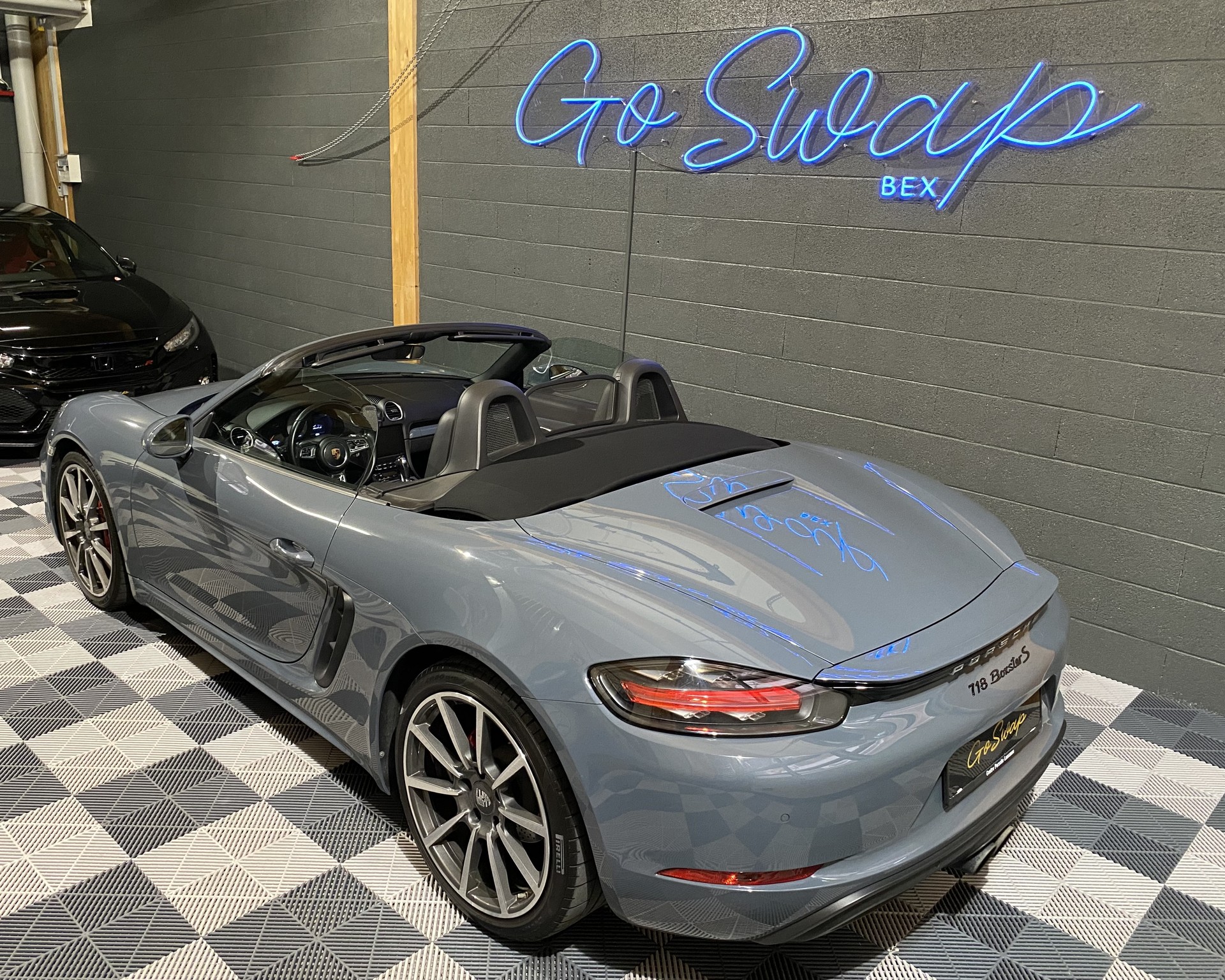 PORSCHE 718 Boxster S 2.5 PDK-image-8