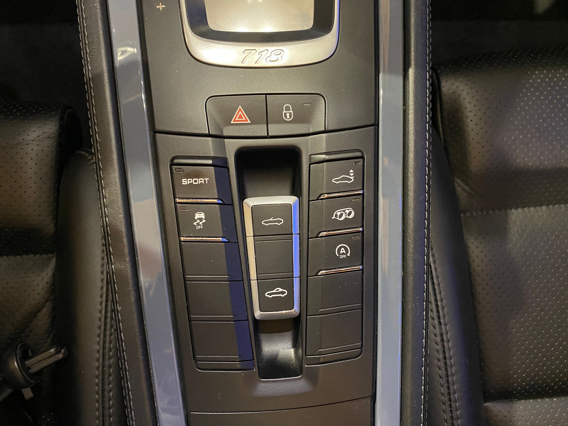 PORSCHE 718 Boxster S 2.5 PDK-image-18