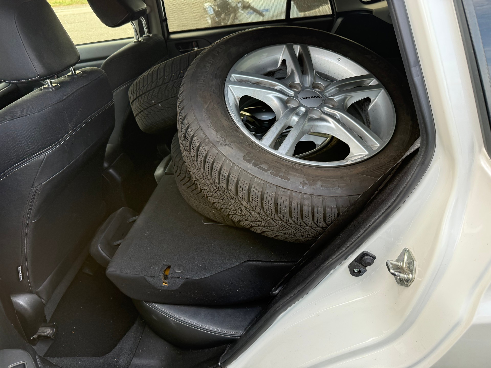 SUBARU Impreza 1.6 Swiss two CVT-image-7