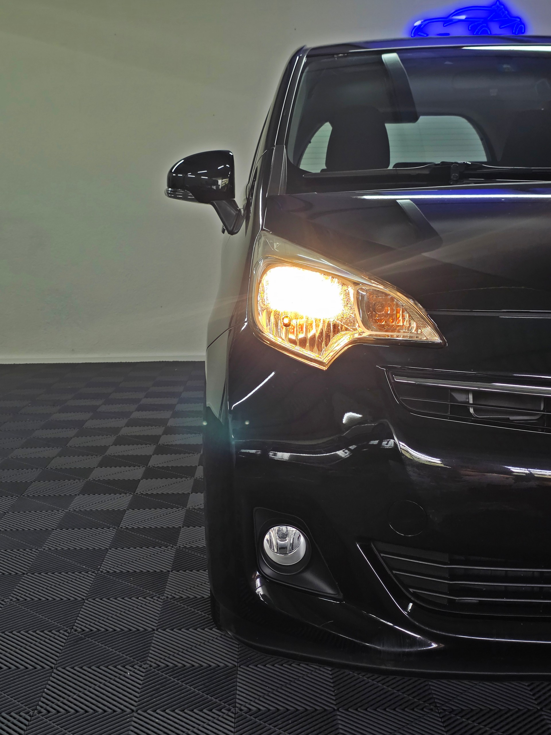 TOYOTA Verso-S 1.33 Linea Terra-showroom-element-2