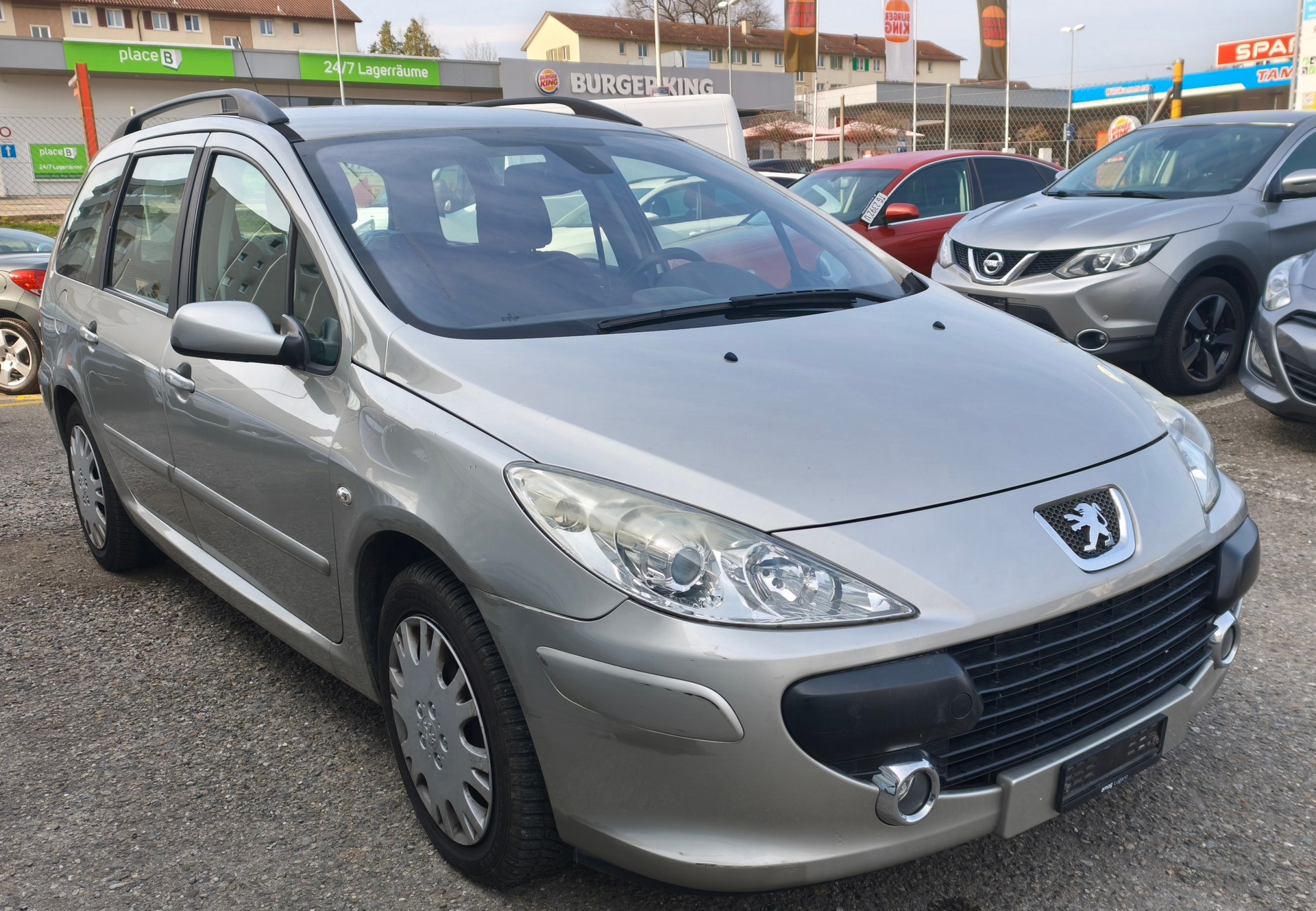PEUGEOT 307 SW 2.0 HDI Black&Silver Edition-showroom-element-3