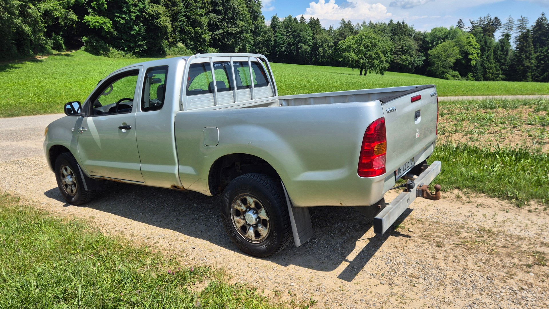 TOYOTA Hilux 4x4 ExtraCab LineaLuna-image-4