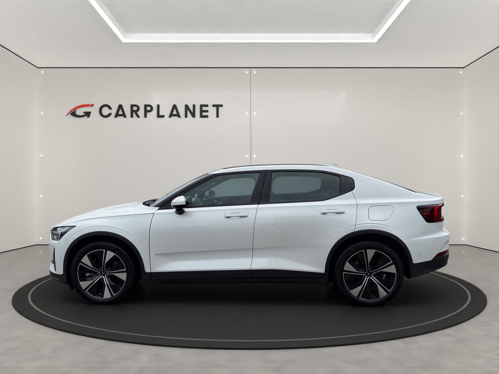 POLESTAR 2 Long Range Single Motor-showroom-element-2