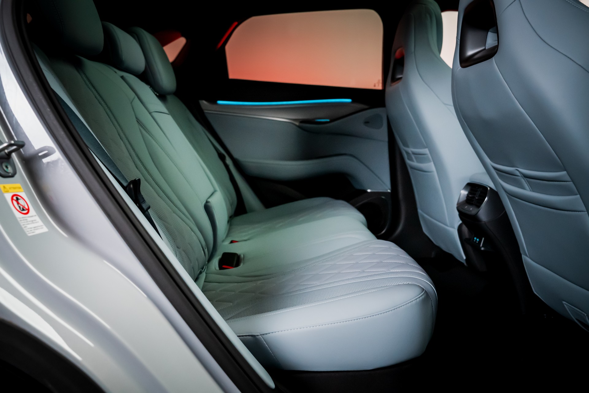 BYD Sealion 7 91,3 kWh Excellence AWD / Panoramadach / Head-Up Display / Sitzheizung & Lüftung-image-14