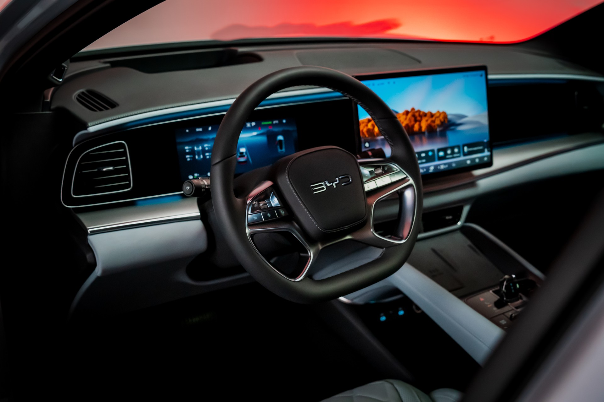 BYD Sealion 7 91,3 kWh Excellence AWD / Panoramadach / Head-Up Display / Sitzheizung & Lüftung-image-10