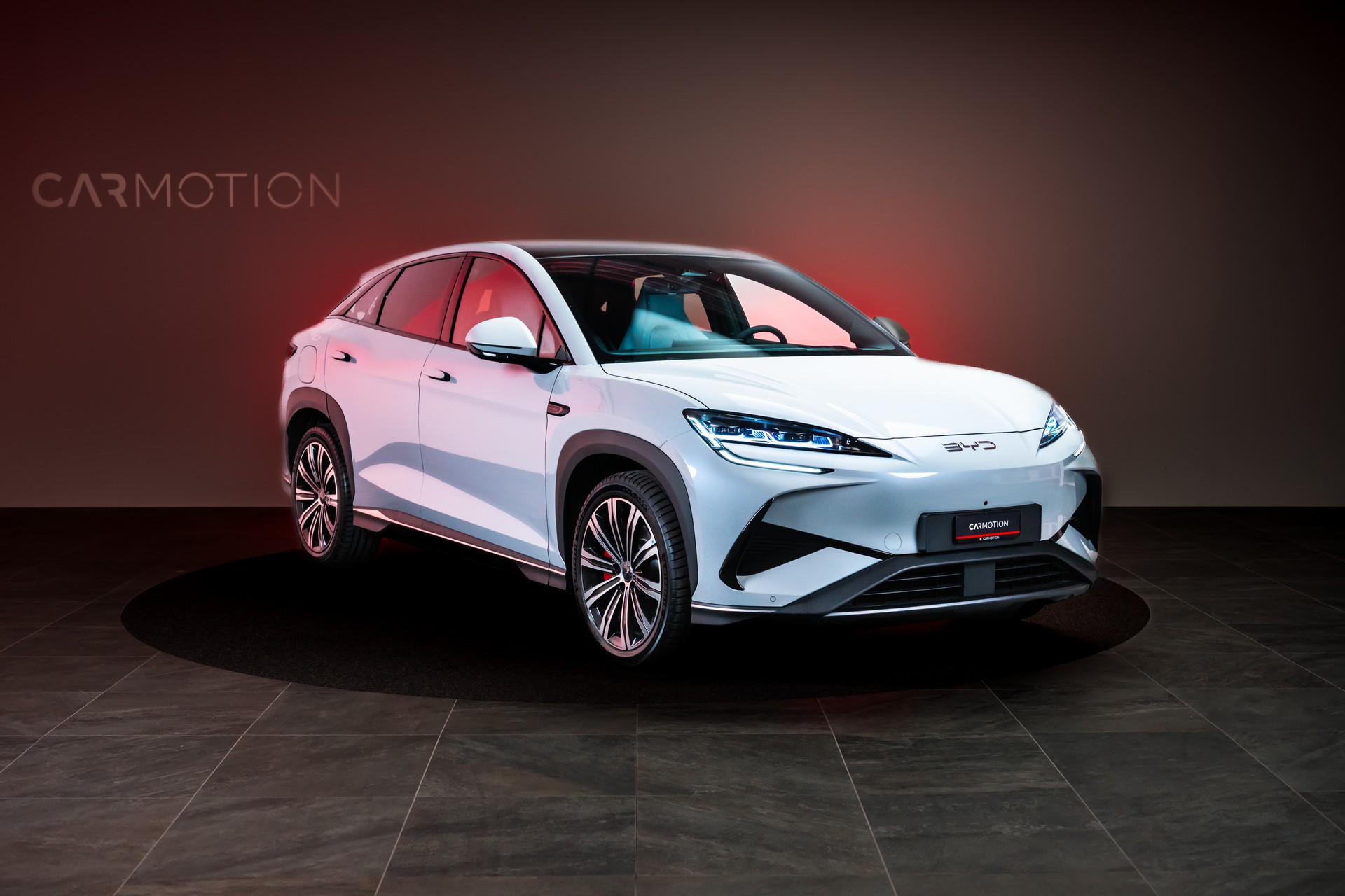 BYD Sealion 7 91,3 kWh Excellence AWD / Panoramadach / Head-Up Display / Sitzheizung & Lüftung-showroom-element-2