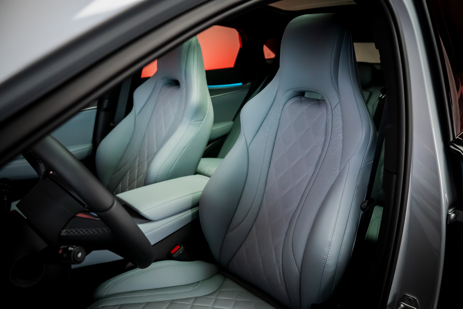 BYD Sealion 7 91,3 kWh Excellence AWD / Panoramadach / Head-Up Display / Sitzheizung & Lüftung-image-12