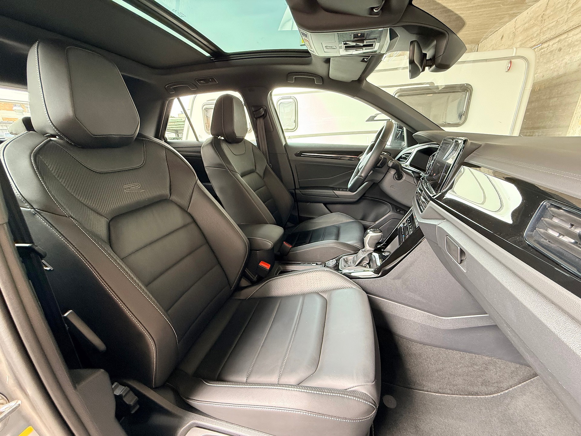 VW T-Roc 2.0 TSI R-Line DSG 4Motion-image-19