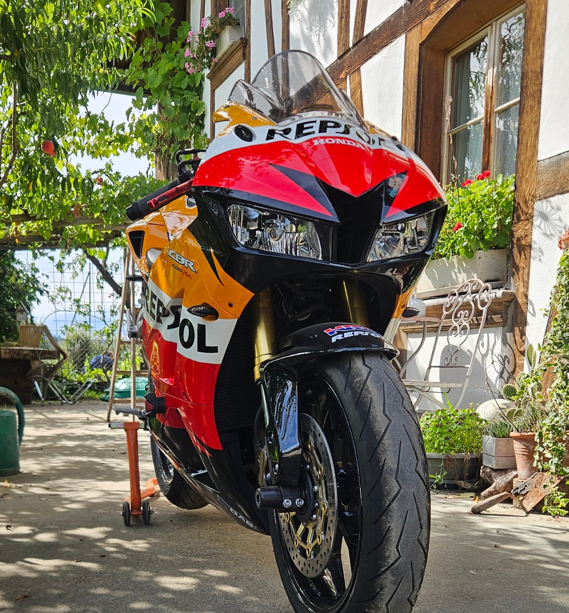 HONDA CBR 600 RA ABS-image-2