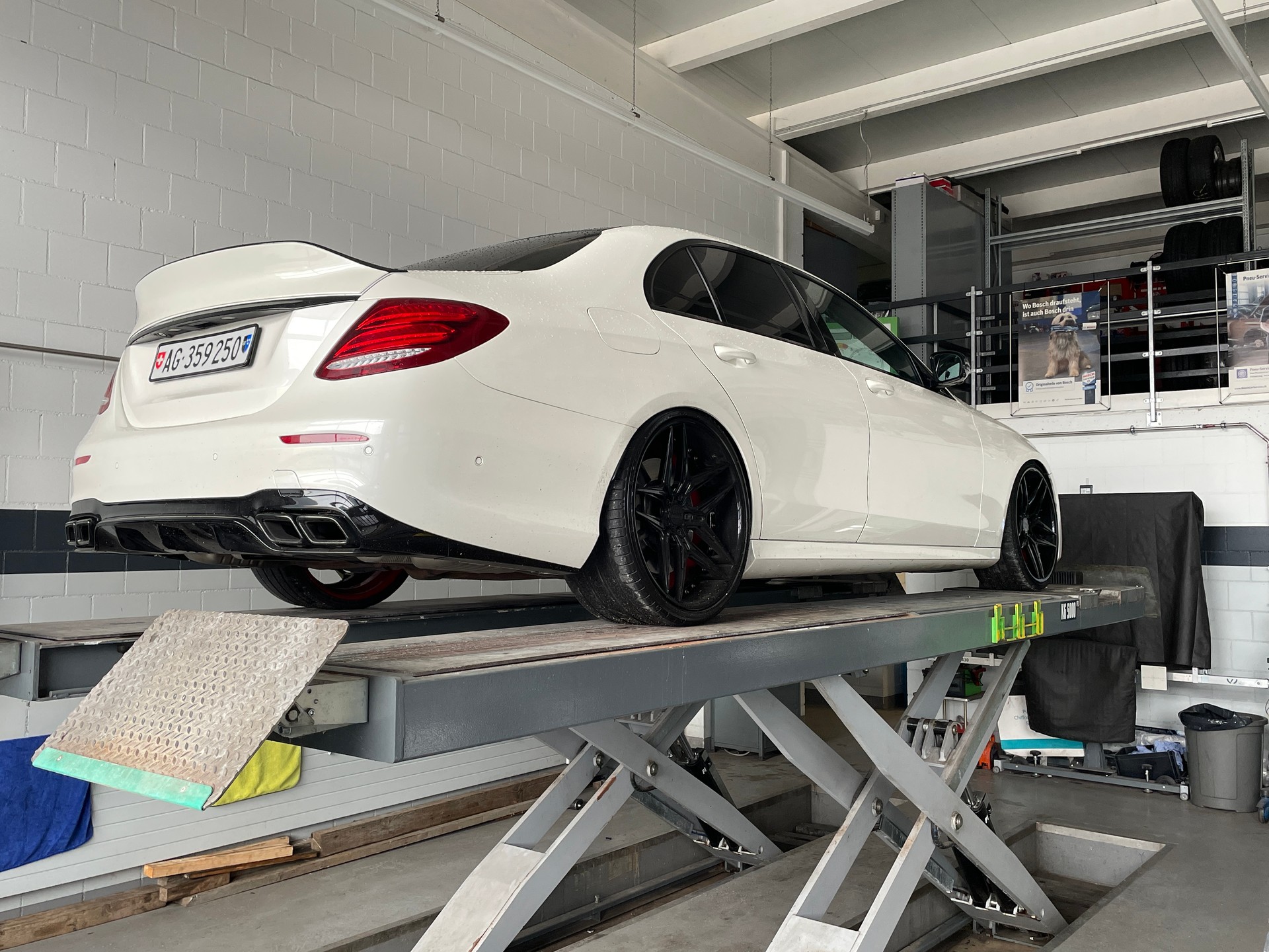 MERCEDES-BENZ E 43 AMG 4matic-image-1