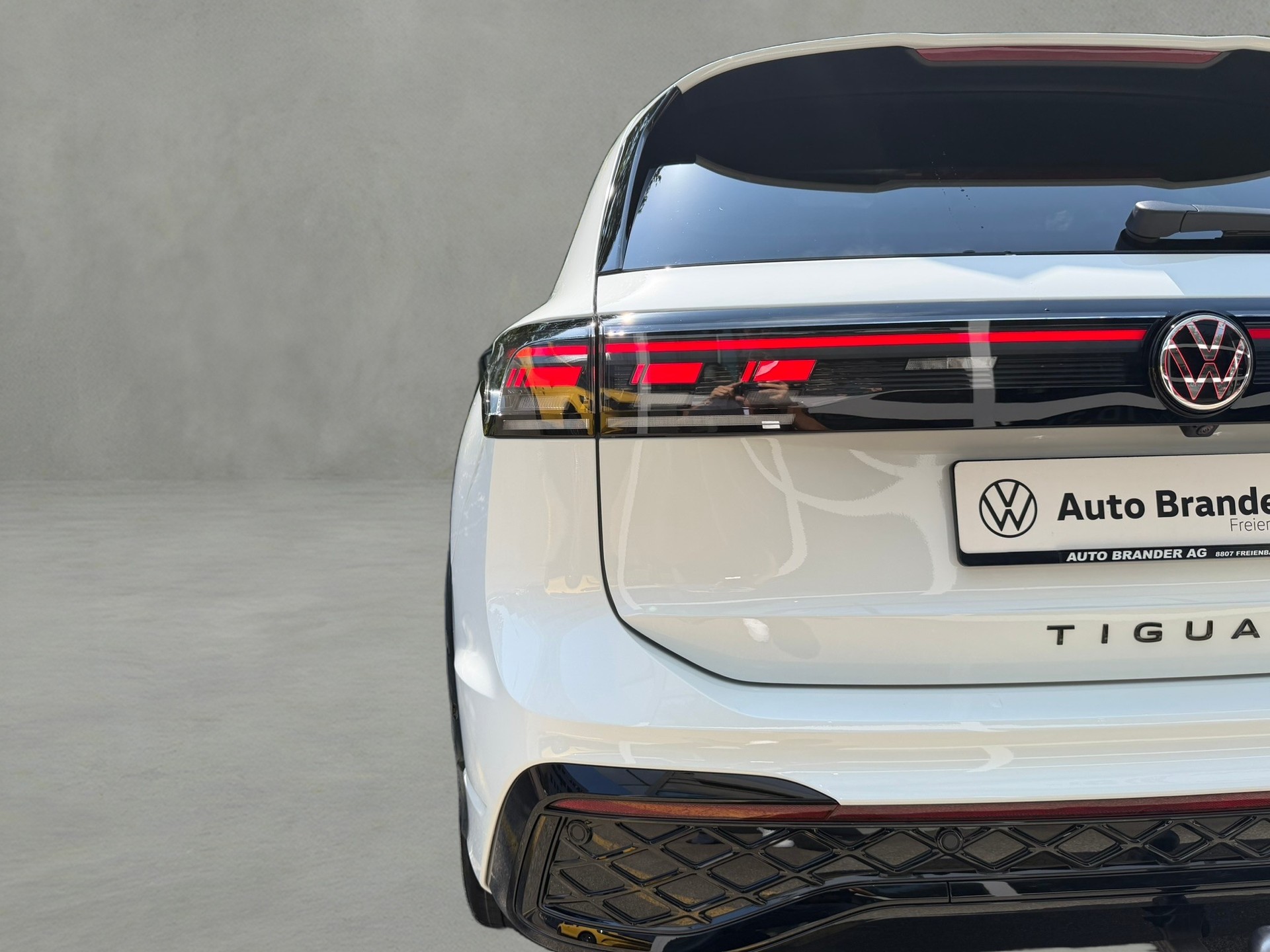 VW Tiguan 2.0 TSI DSG R-Line Plus 4Motion-image-30