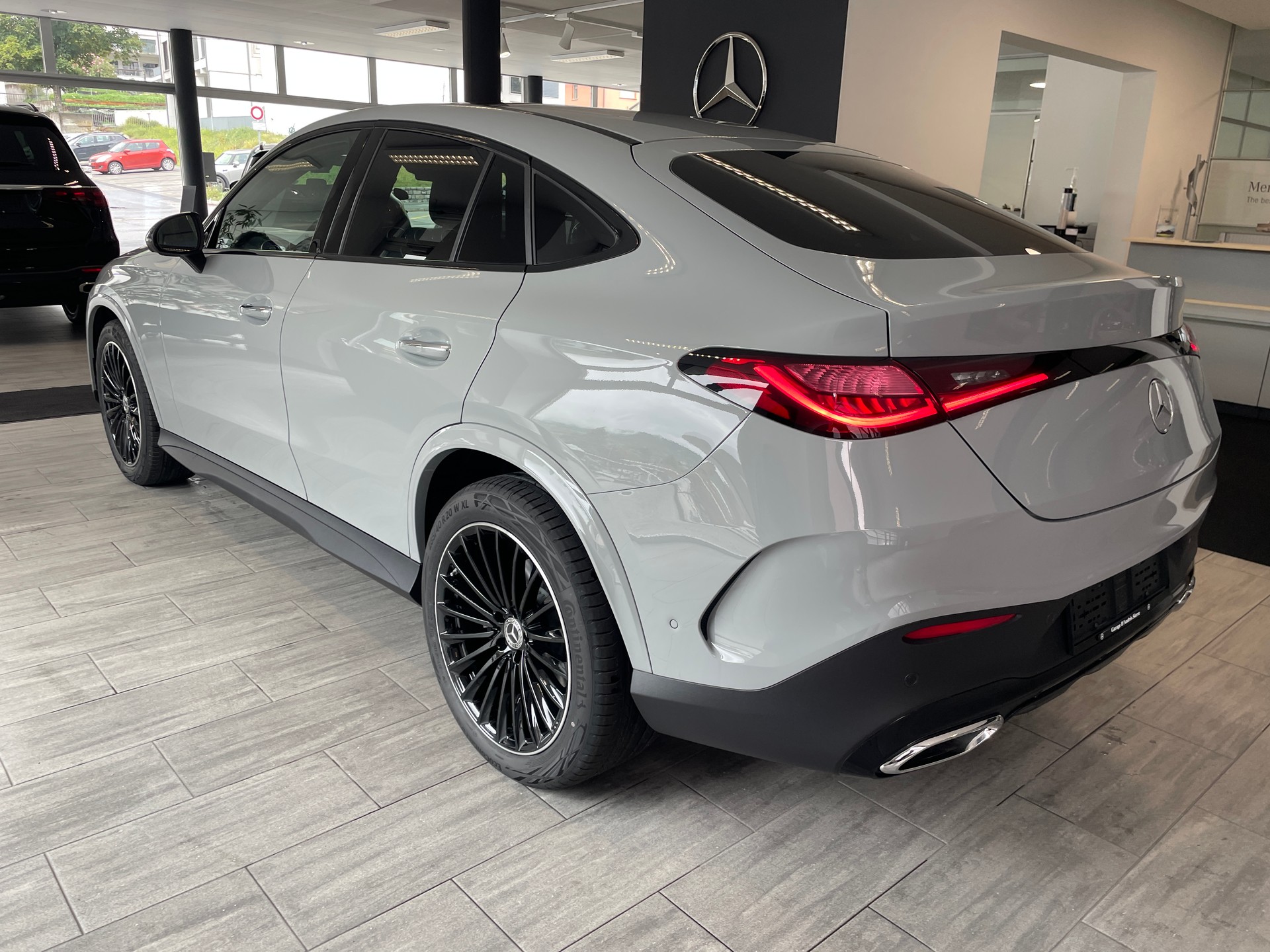 MERCEDES-BENZ GLC Coupé 300 d 4Matic 9G-Tronic AMG Line-image-4
