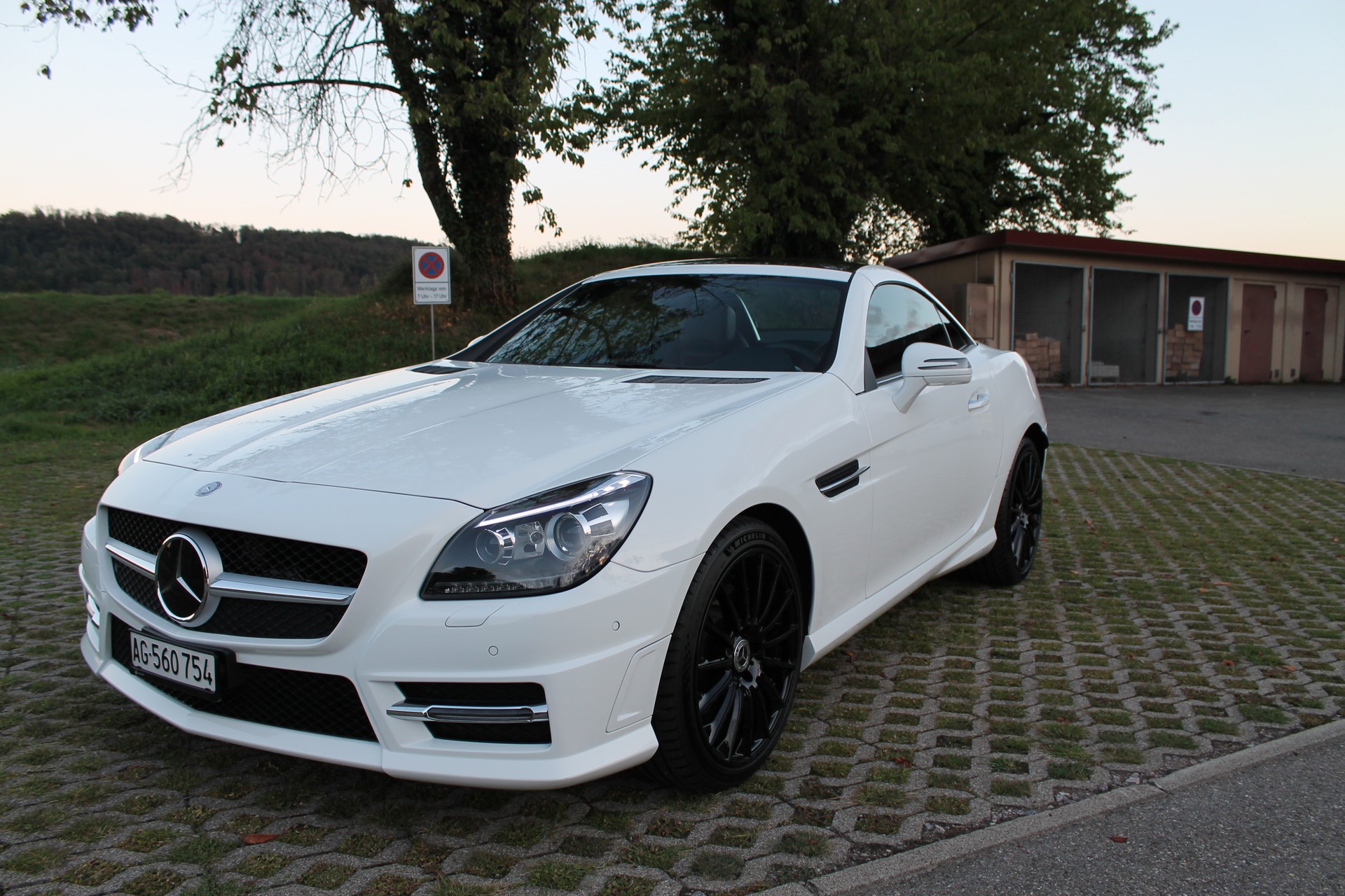 MERCEDES-BENZ SLK 200 AMG Line-image-1