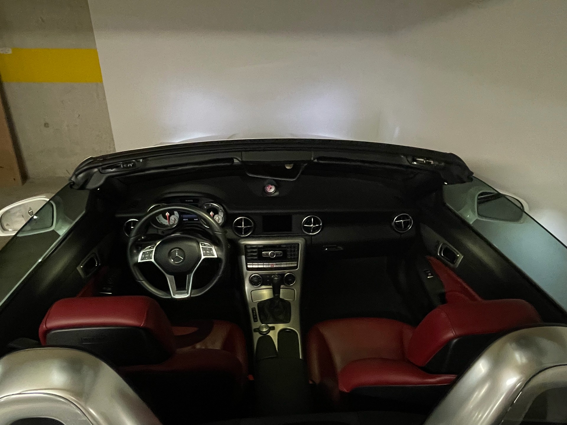 MERCEDES-BENZ SLK 200 AMG Line-image-15