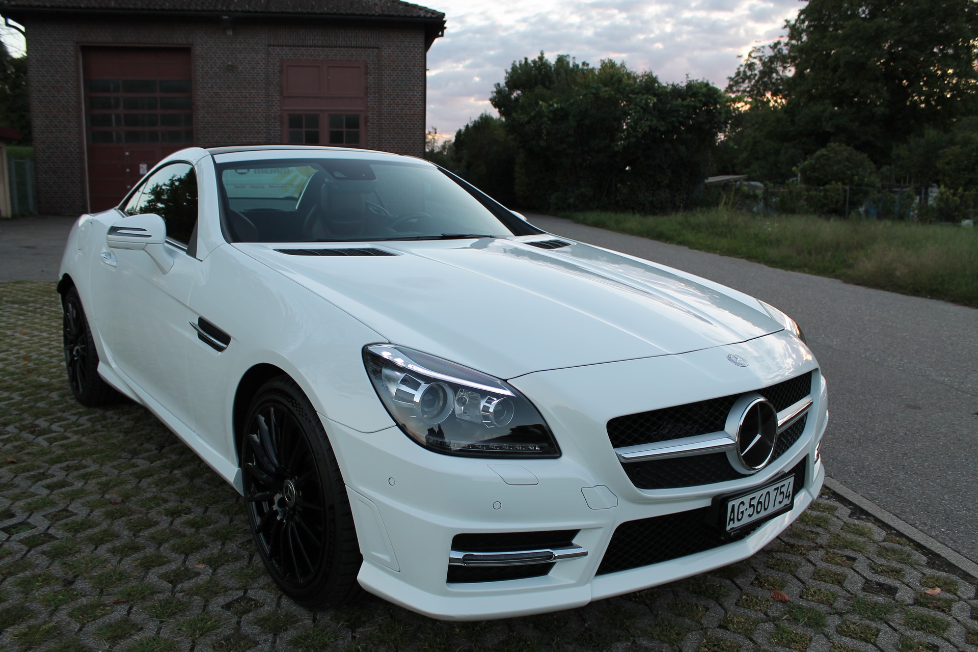 MERCEDES-BENZ SLK 200 AMG Line-image-2