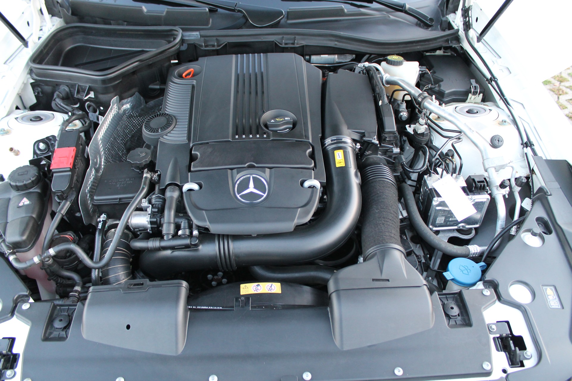 MERCEDES-BENZ SLK 200 AMG Line-image-9
