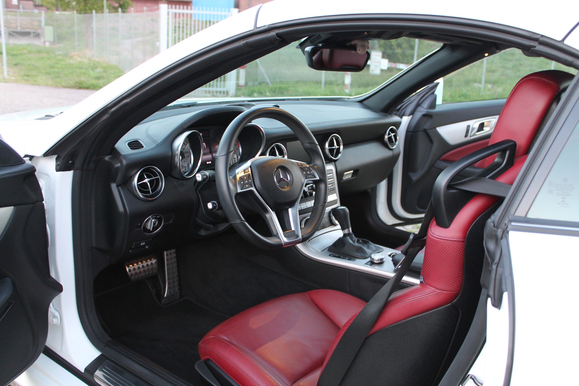 MERCEDES-BENZ SLK 200 AMG Line-image-5