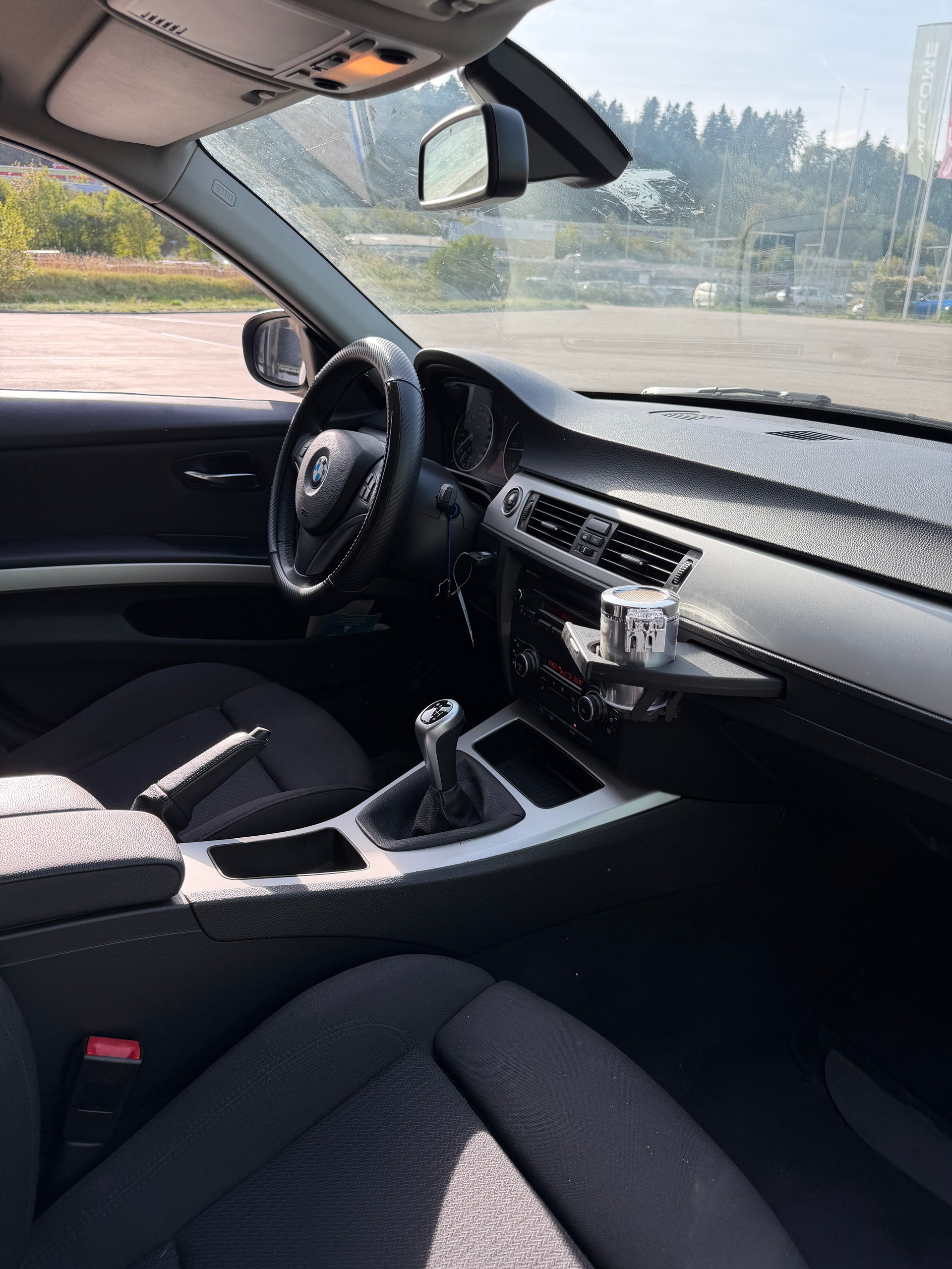 BMW 320d-image-5