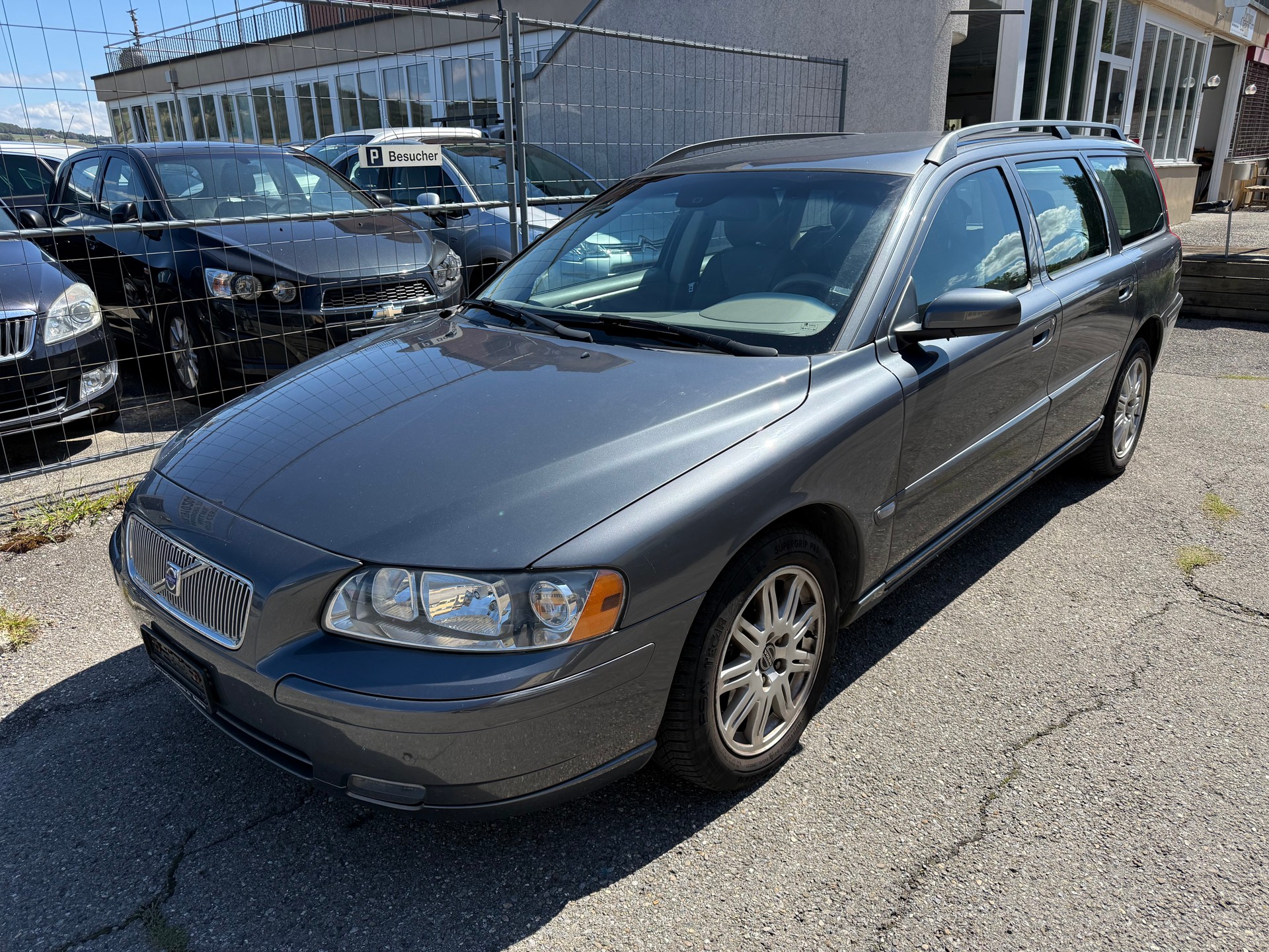 VOLVO V70 2.4D (D5) Momentum