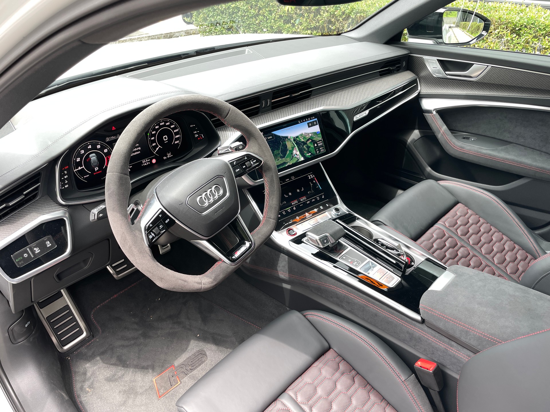 AUDI RS6 Avant 4.0 TFSI V8 Performance quattro-image-8