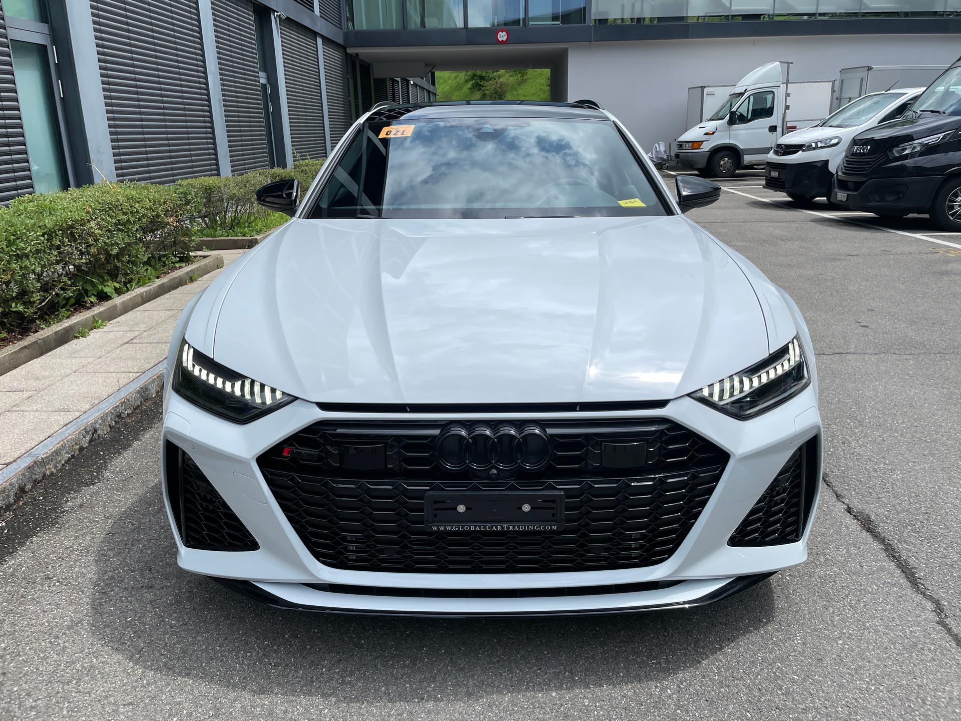 AUDI RS6 Avant 4.0 TFSI V8 Performance quattro-image-7